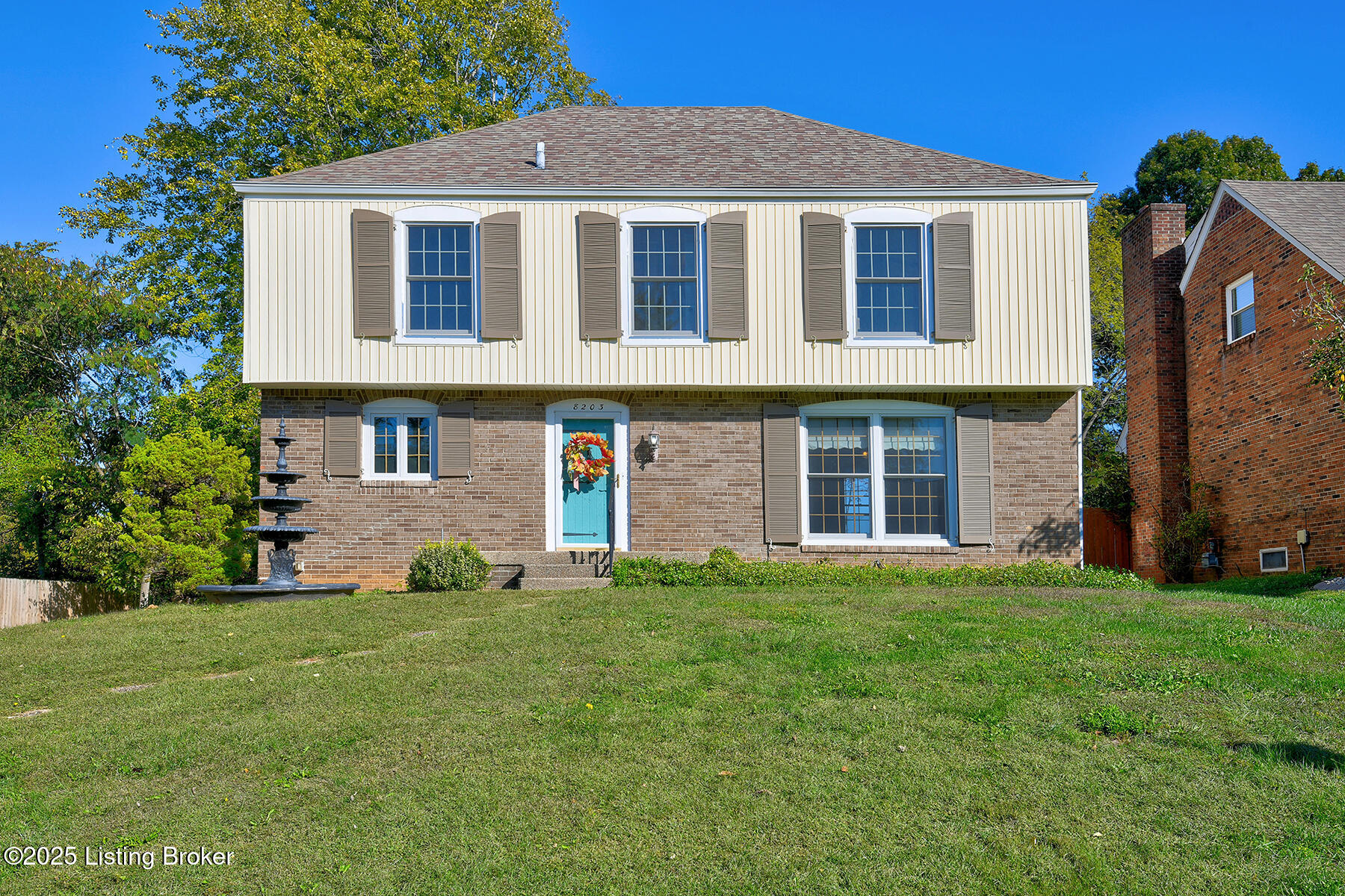 8203 Huntsman Trail