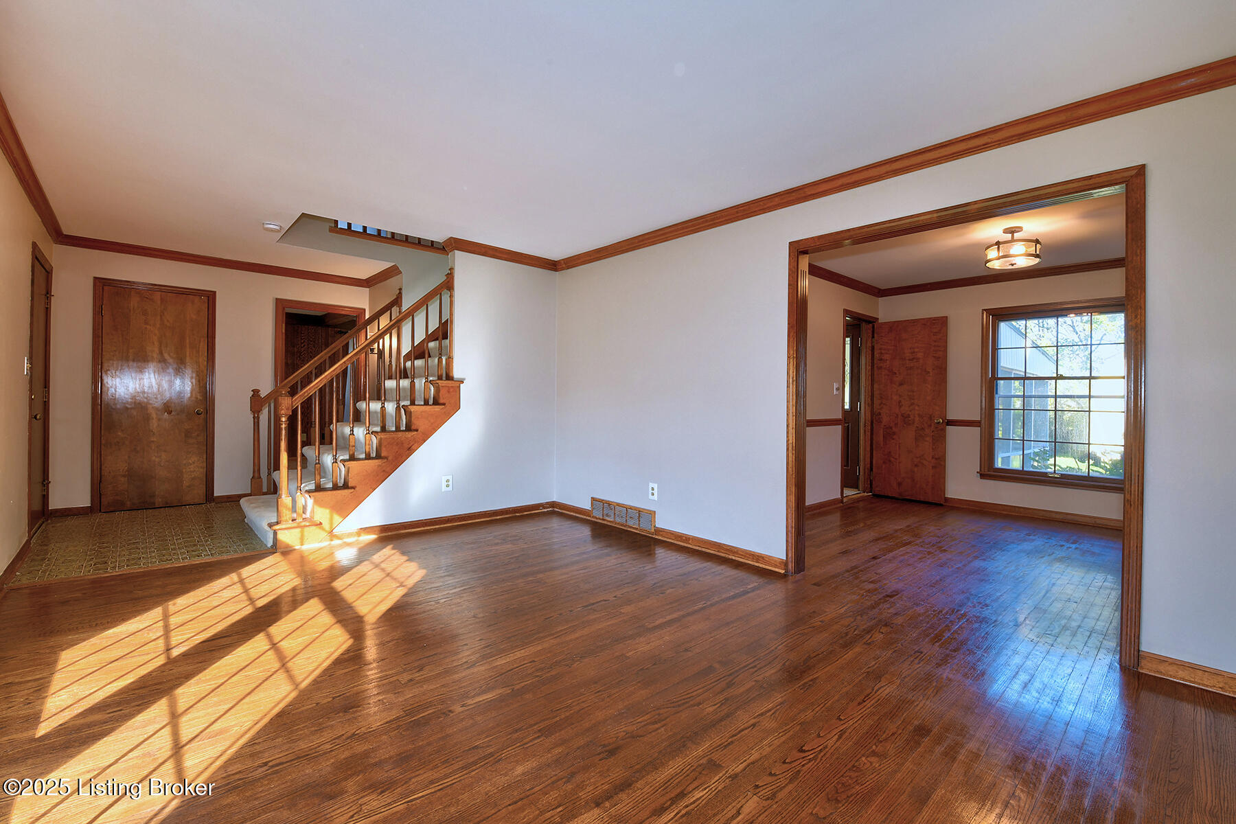 8203 Huntsman Trail