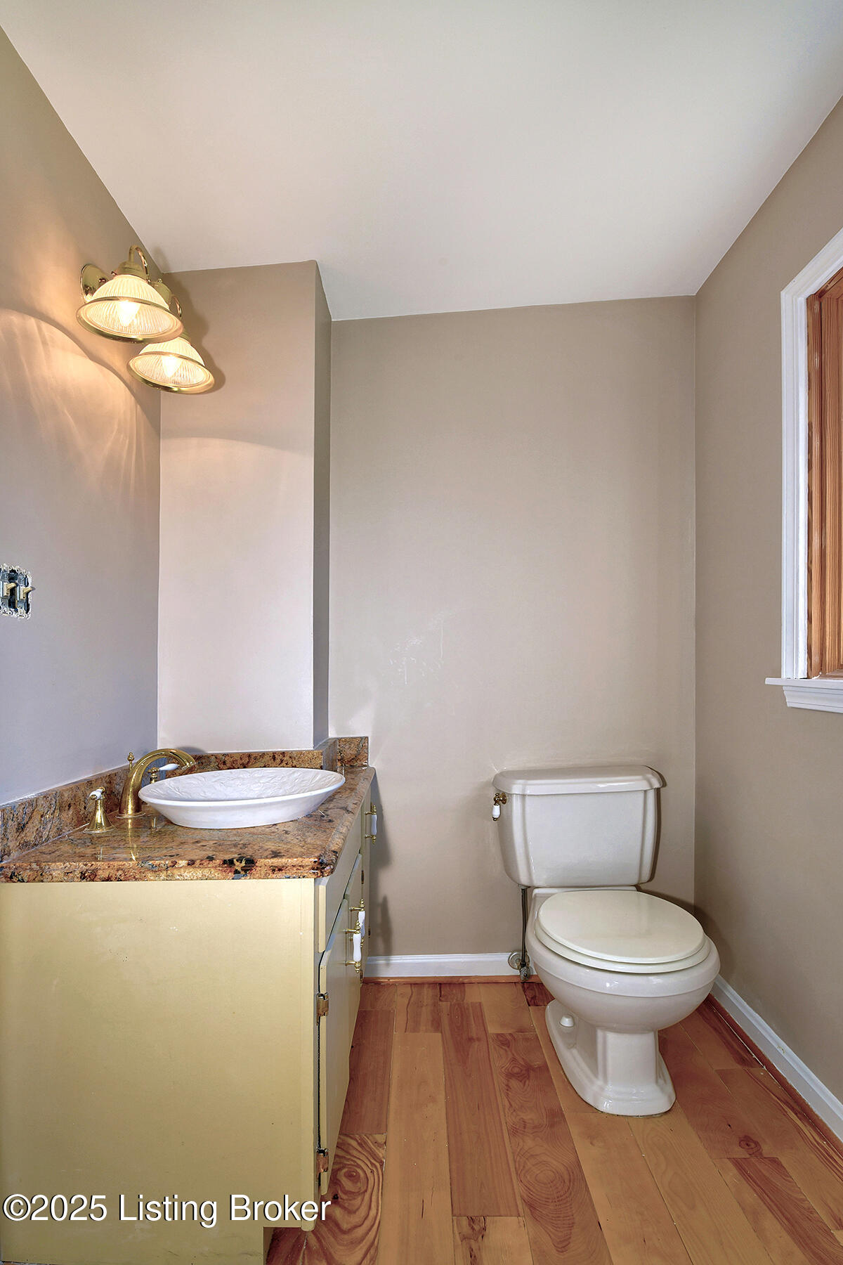 8203 Huntsman Trail