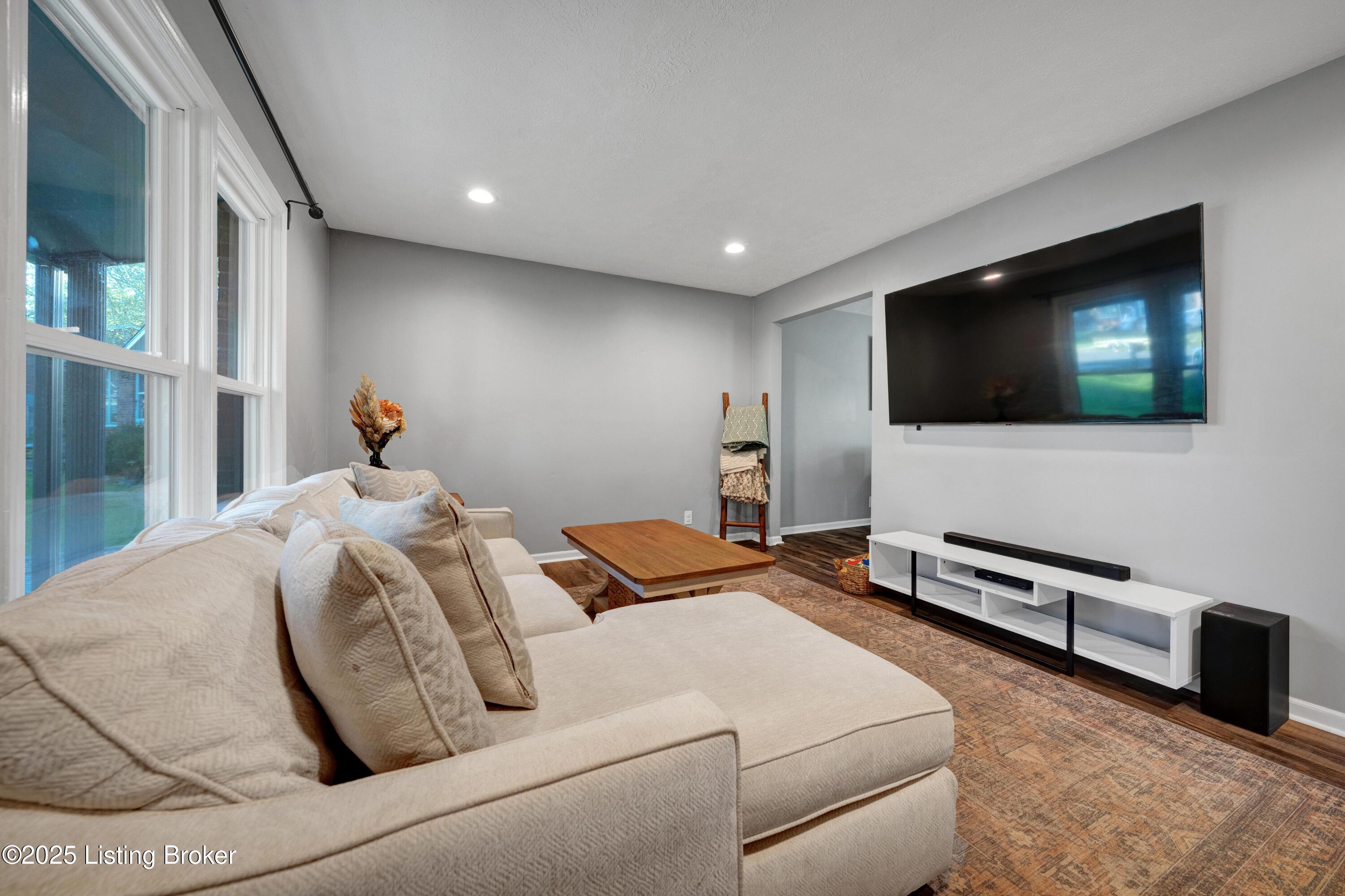 4416 Wendy Hills Dr