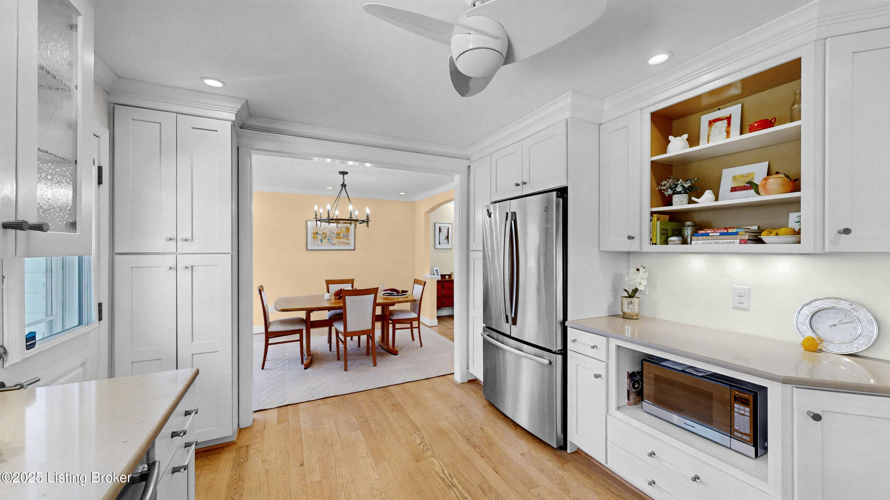 905 Iola Rd