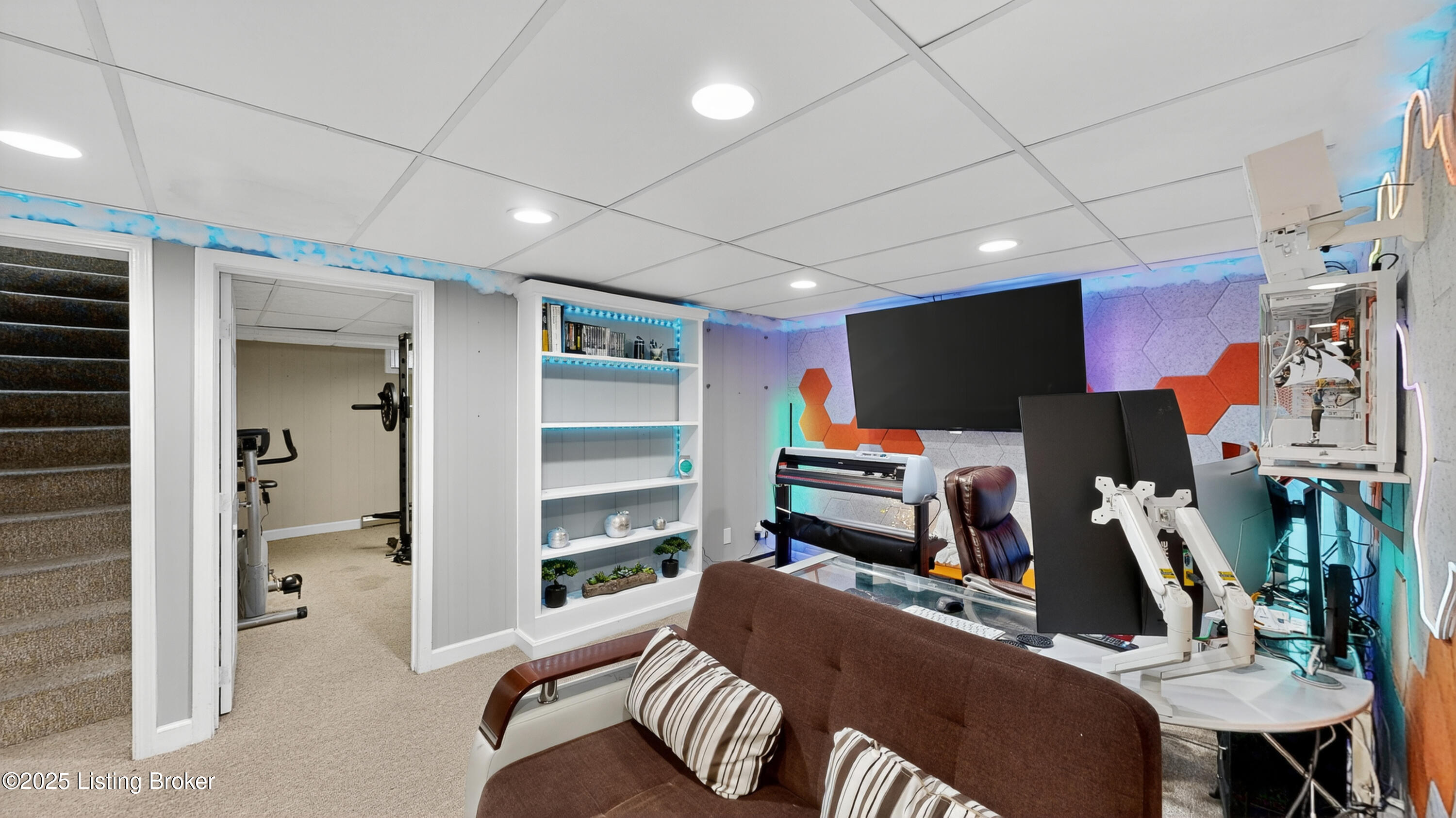 8311 Pine Grove Ct