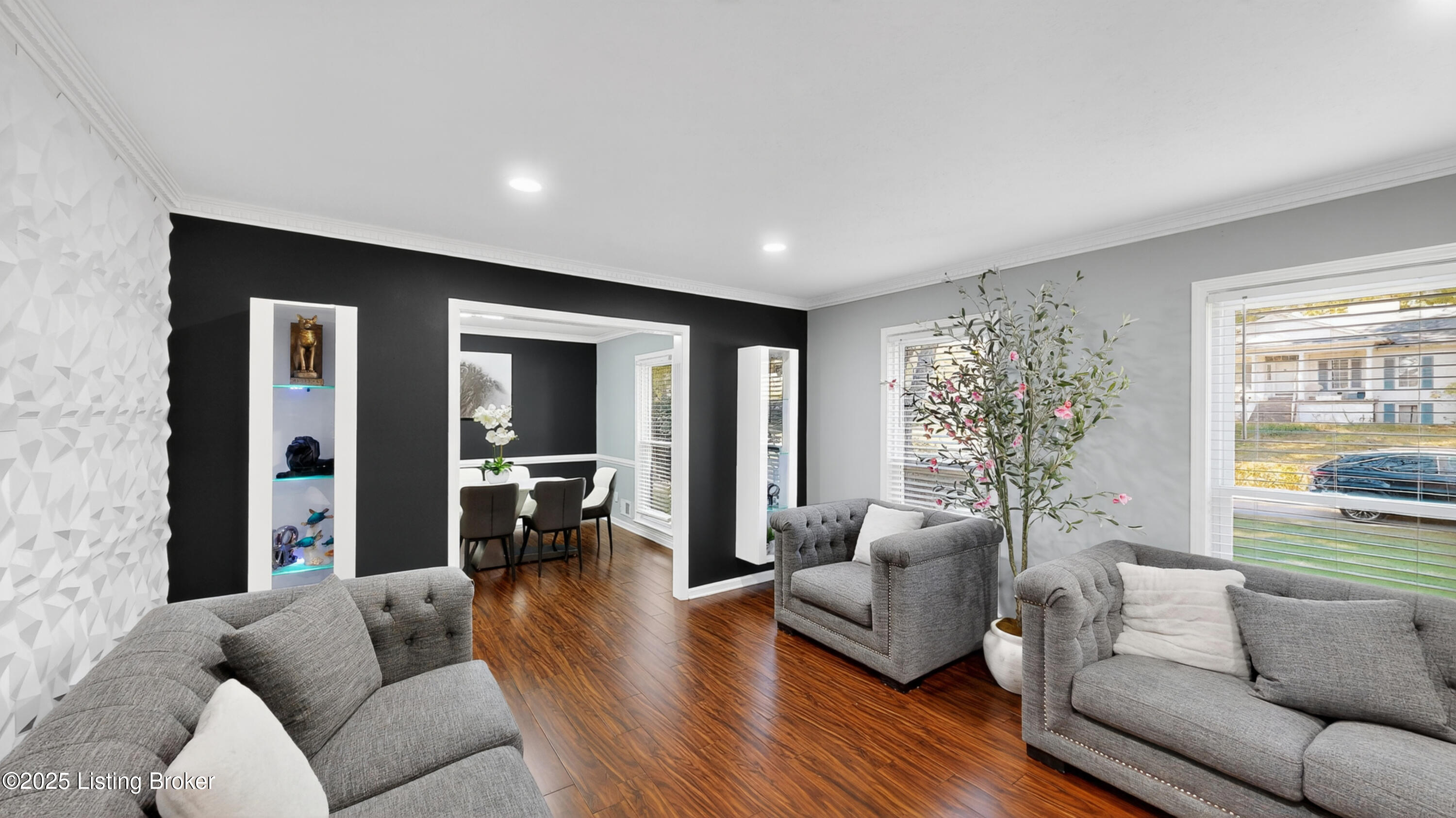 8311 Pine Grove Ct