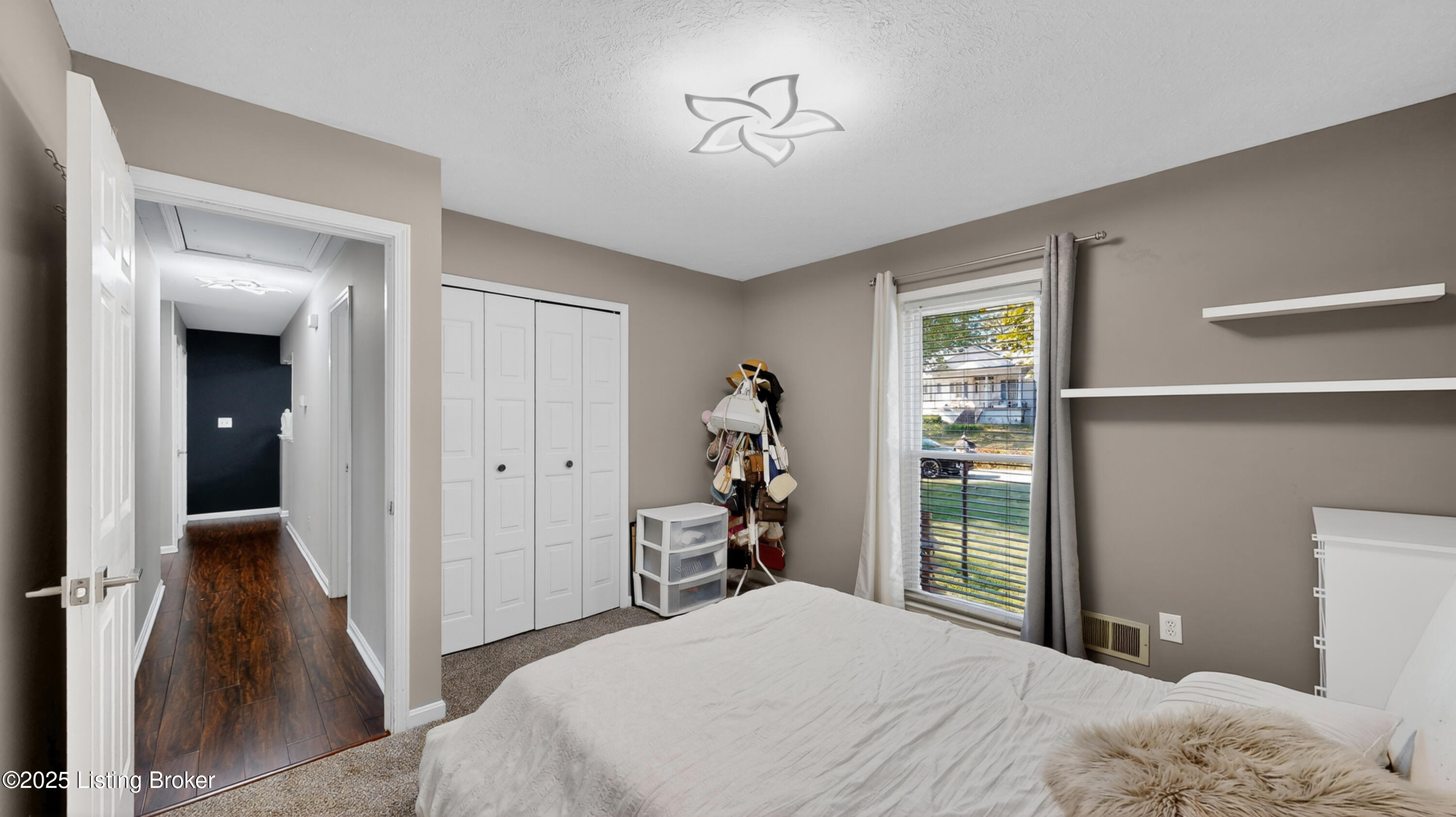 8311 Pine Grove Ct