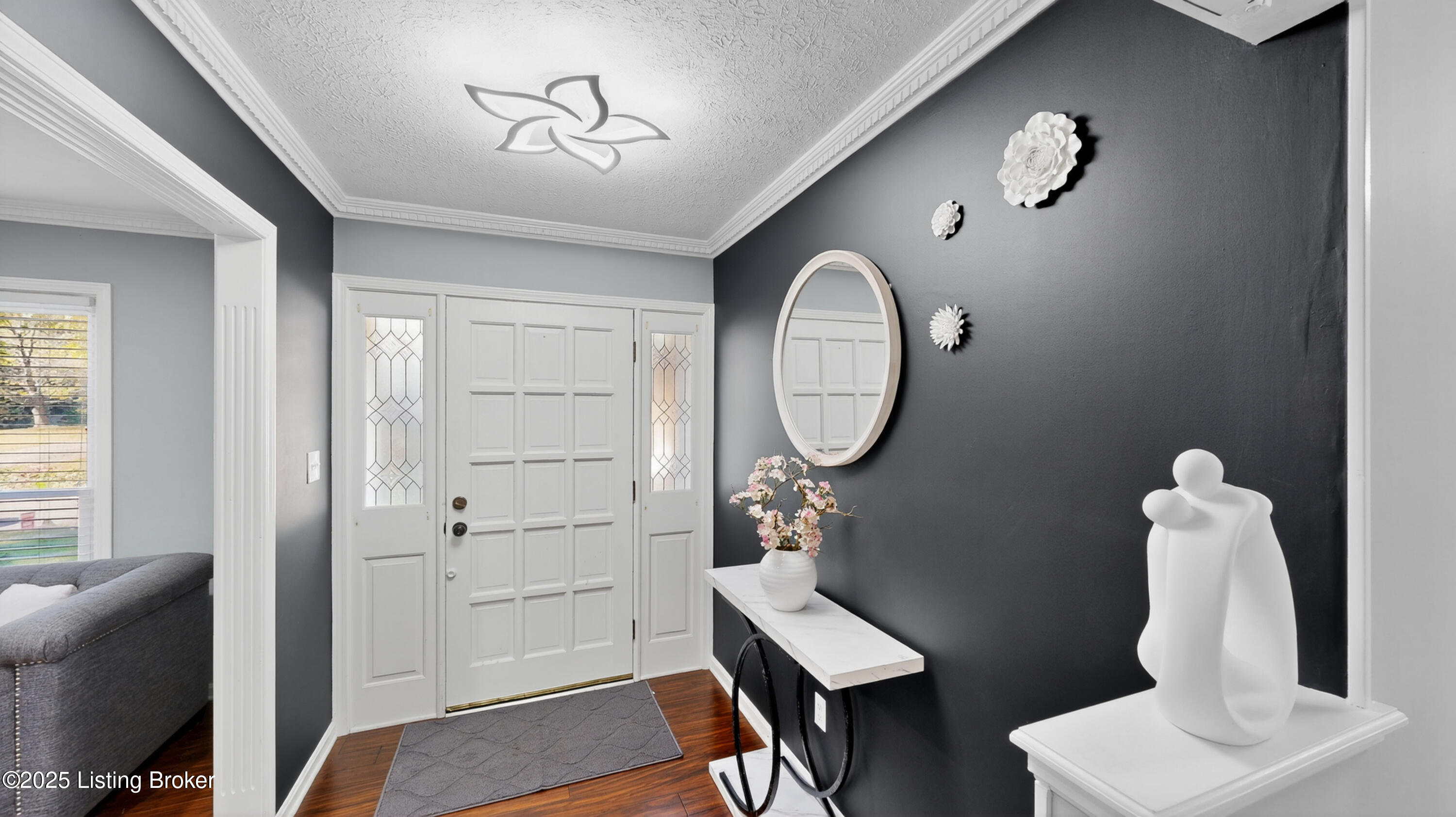 8311 Pine Grove Ct