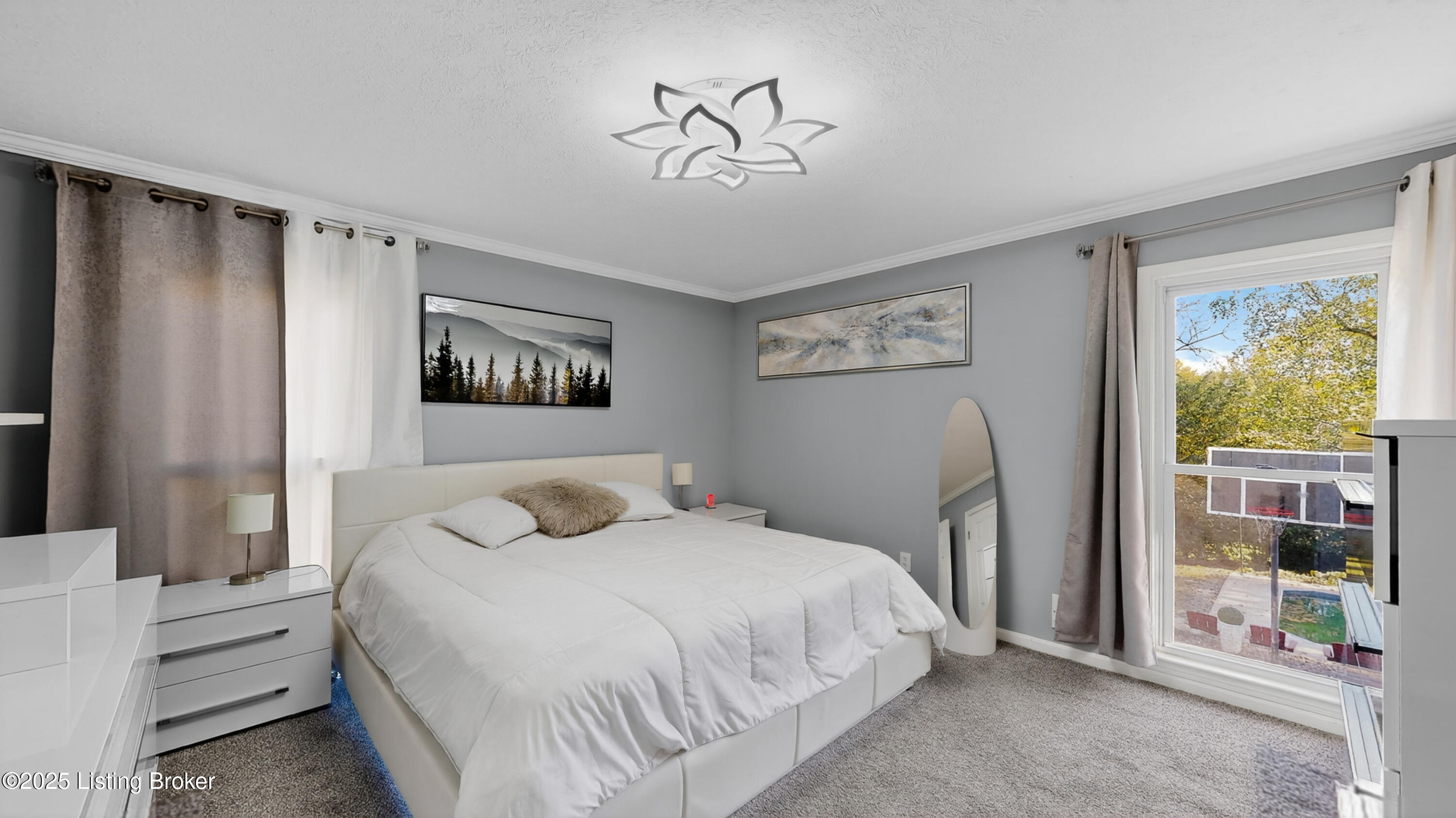 8311 Pine Grove Ct