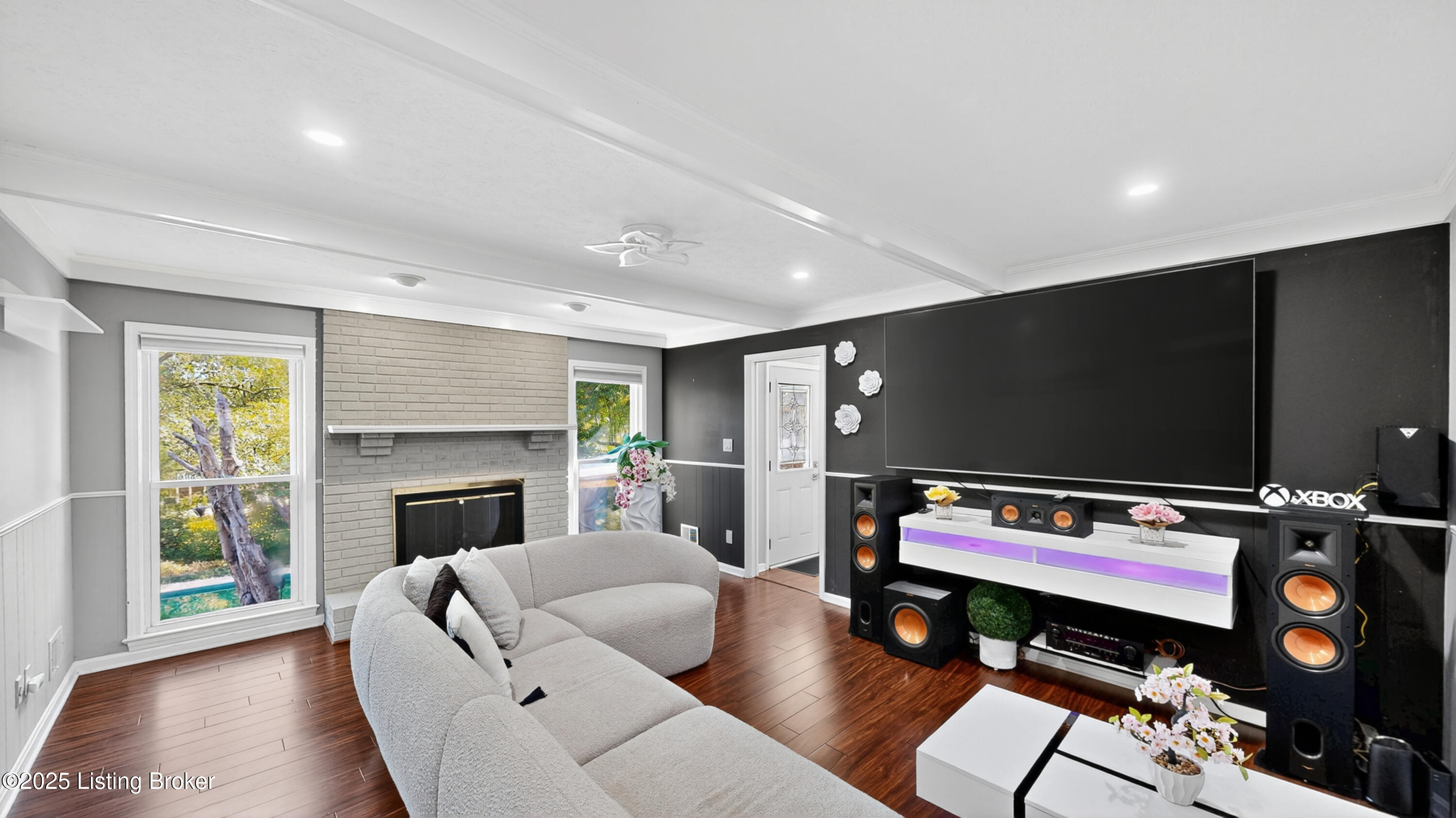 8311 Pine Grove Ct