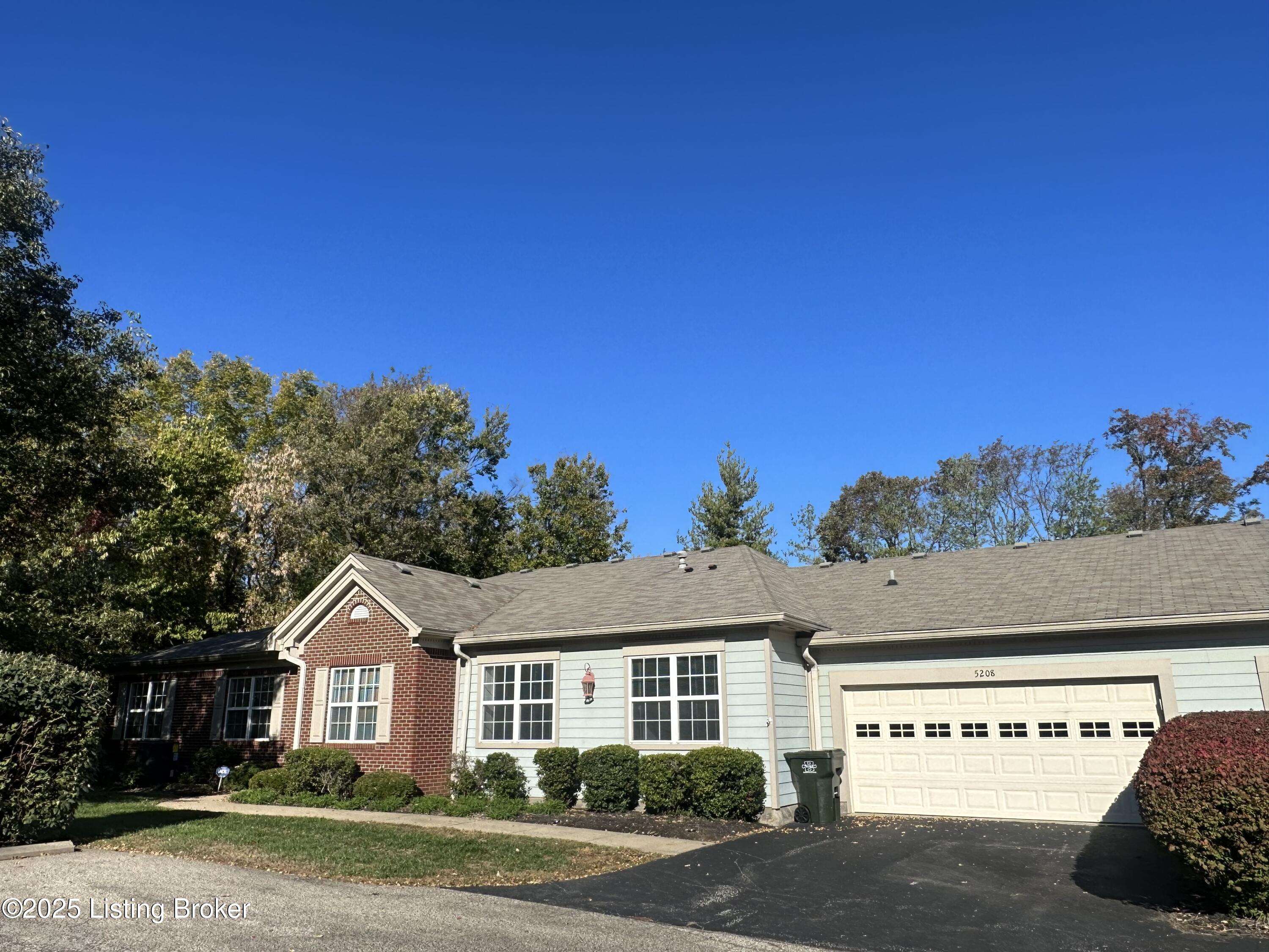 5208 Telford Ln