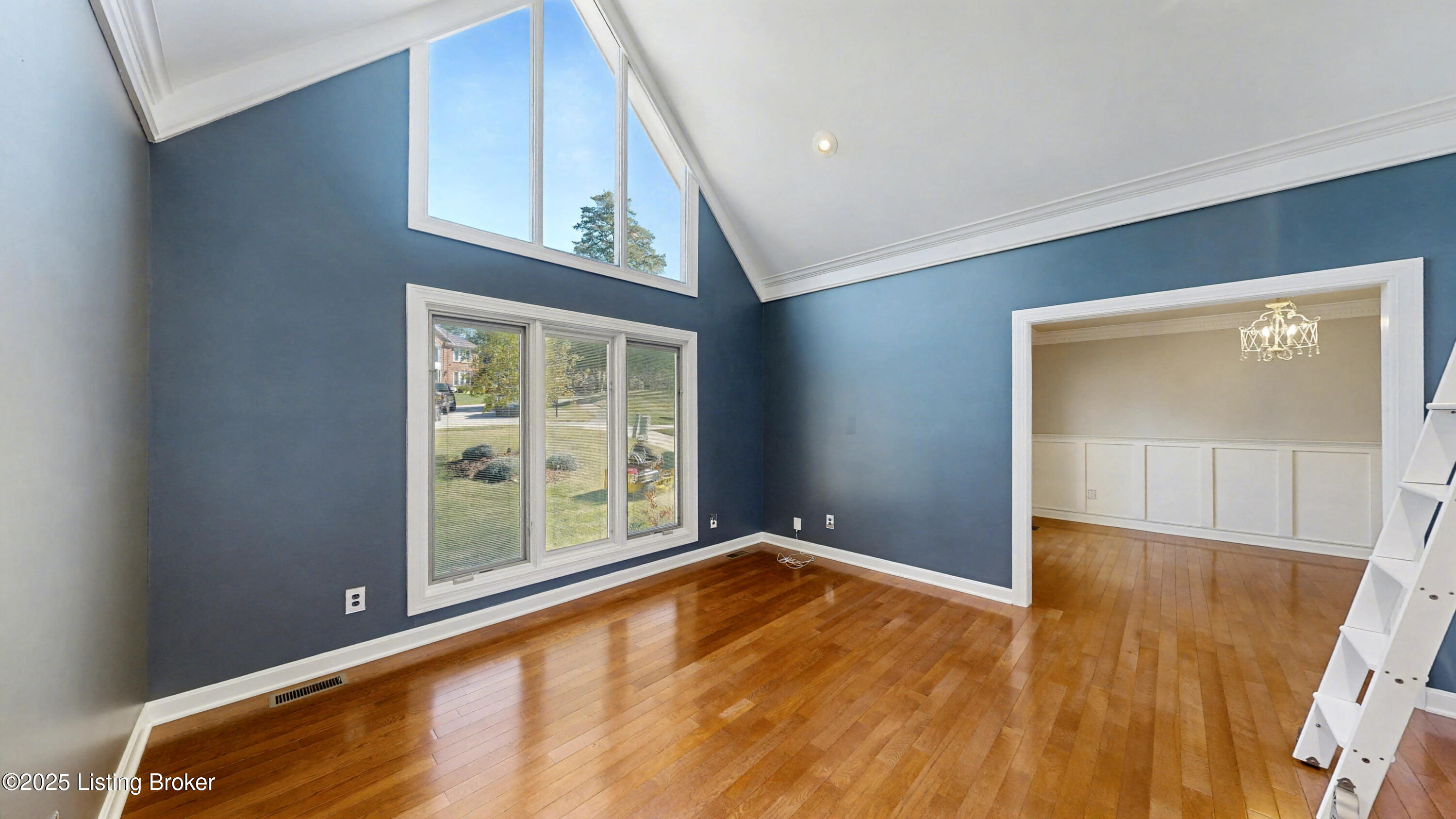14400 Maple Ridge Pl