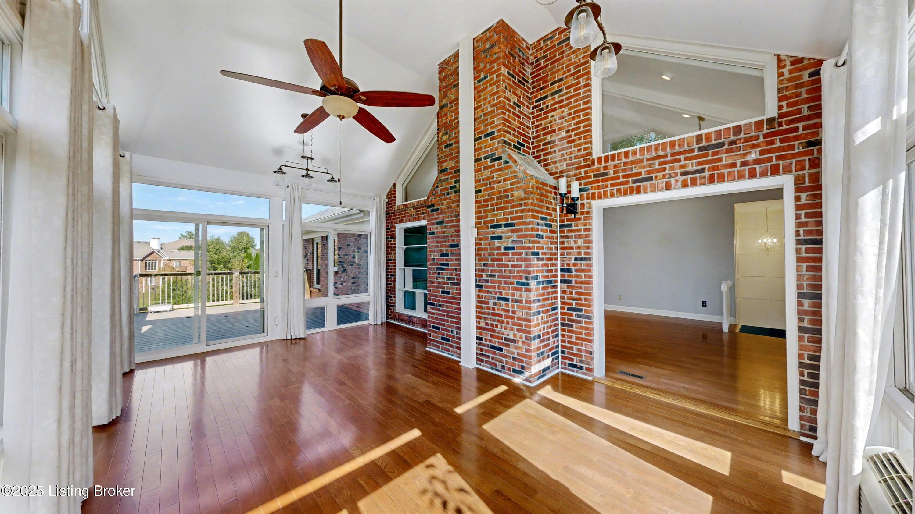 14400 Maple Ridge Pl