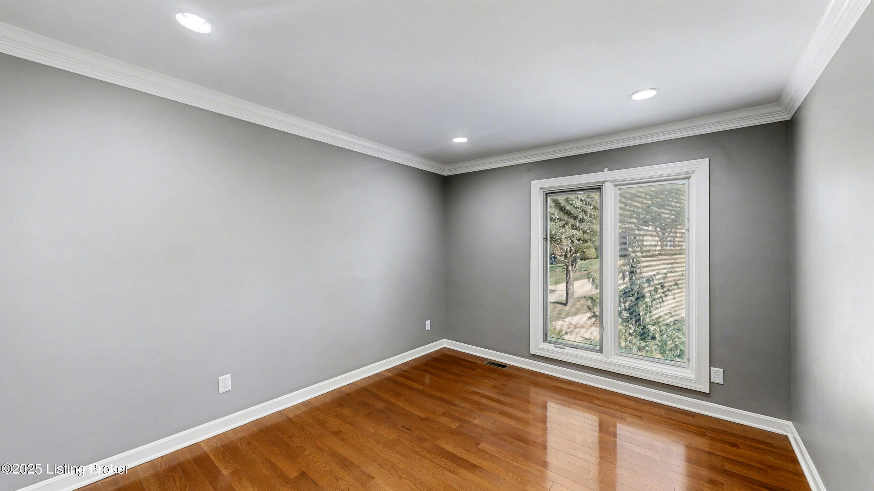 14400 Maple Ridge Pl