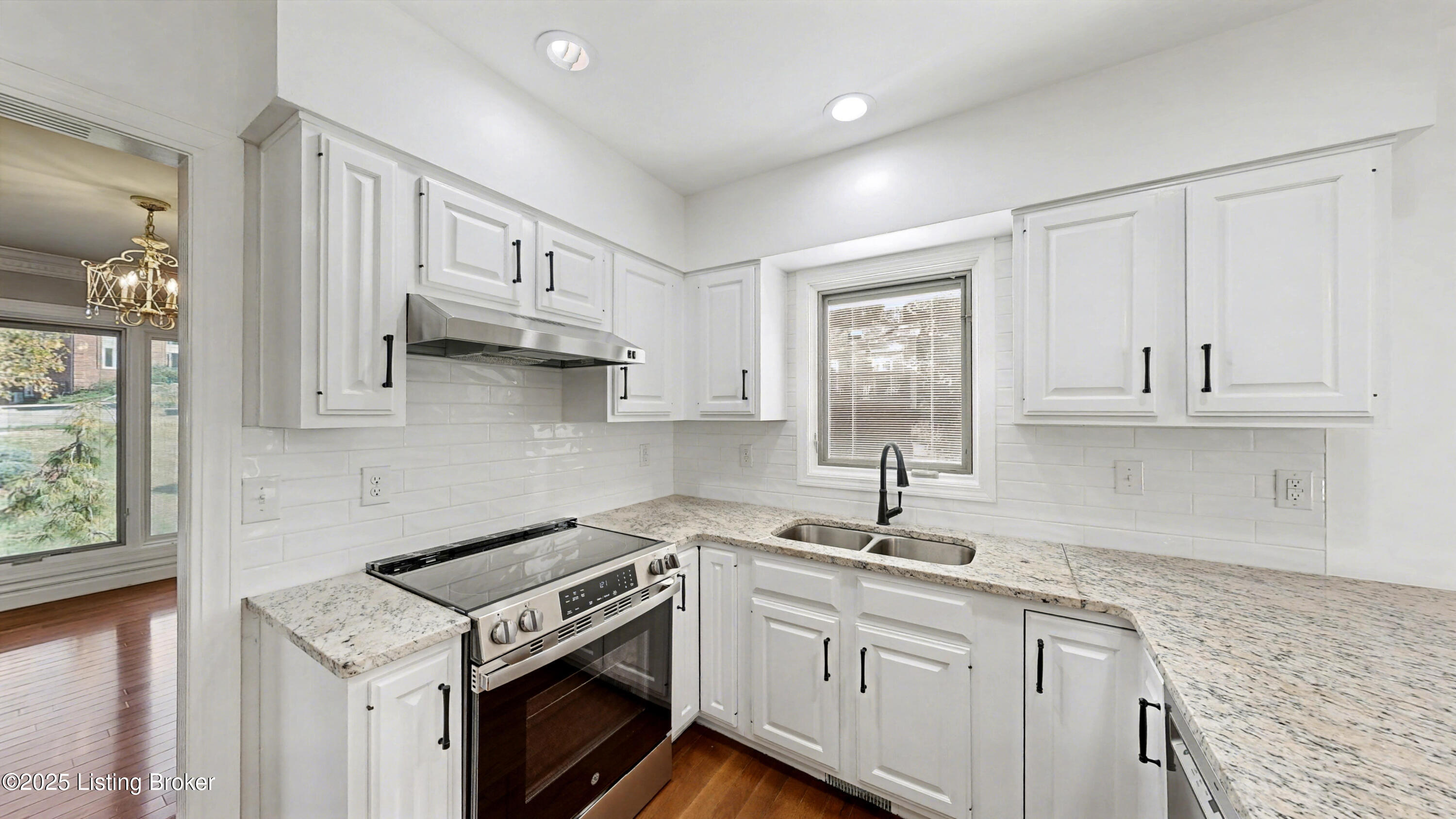 14400 Maple Ridge Pl