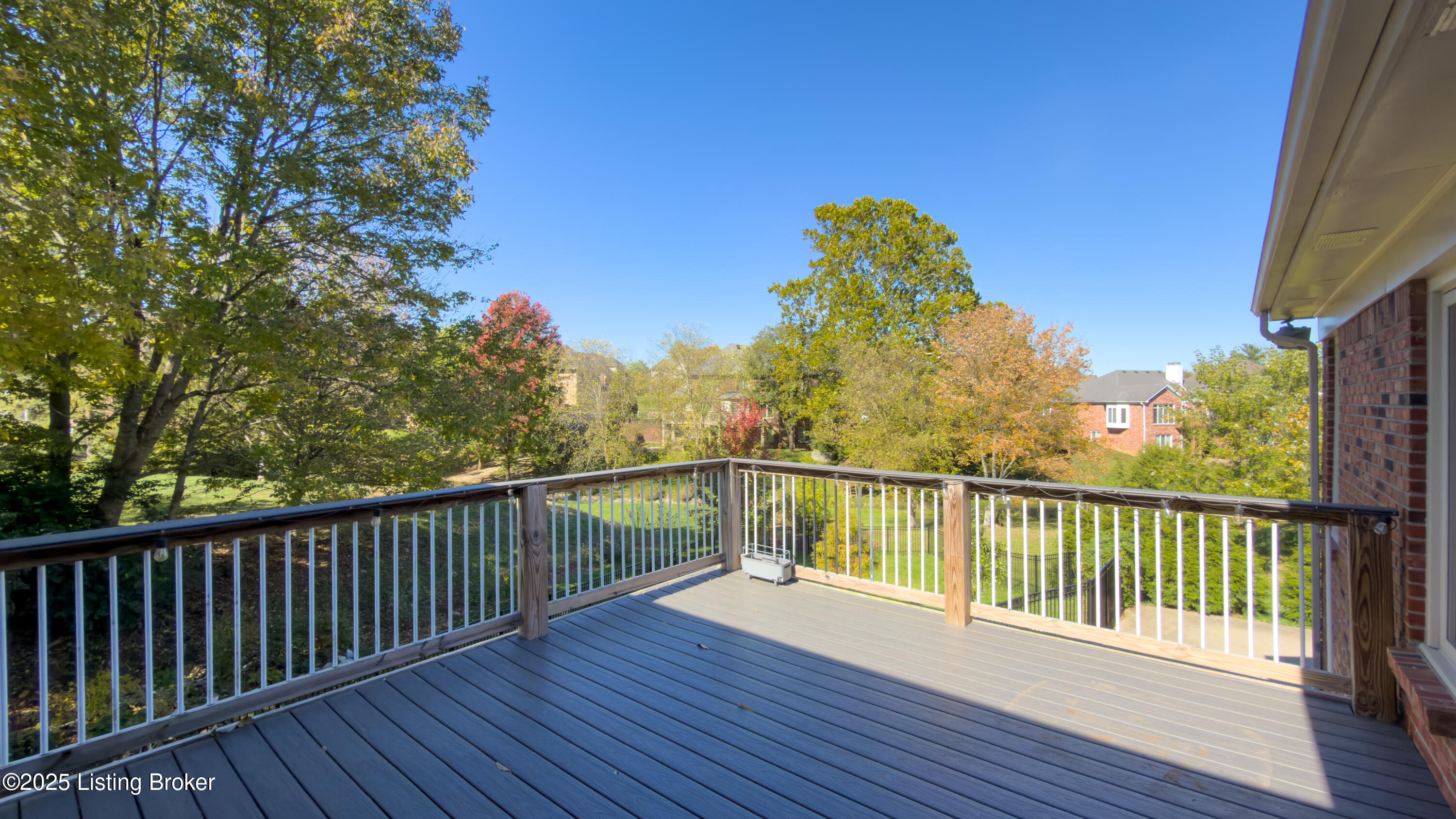 14400 Maple Ridge Pl