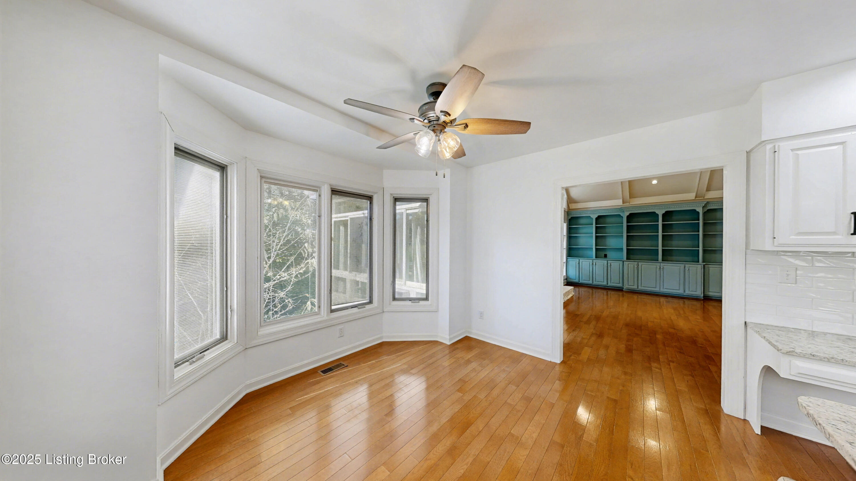 14400 Maple Ridge Pl