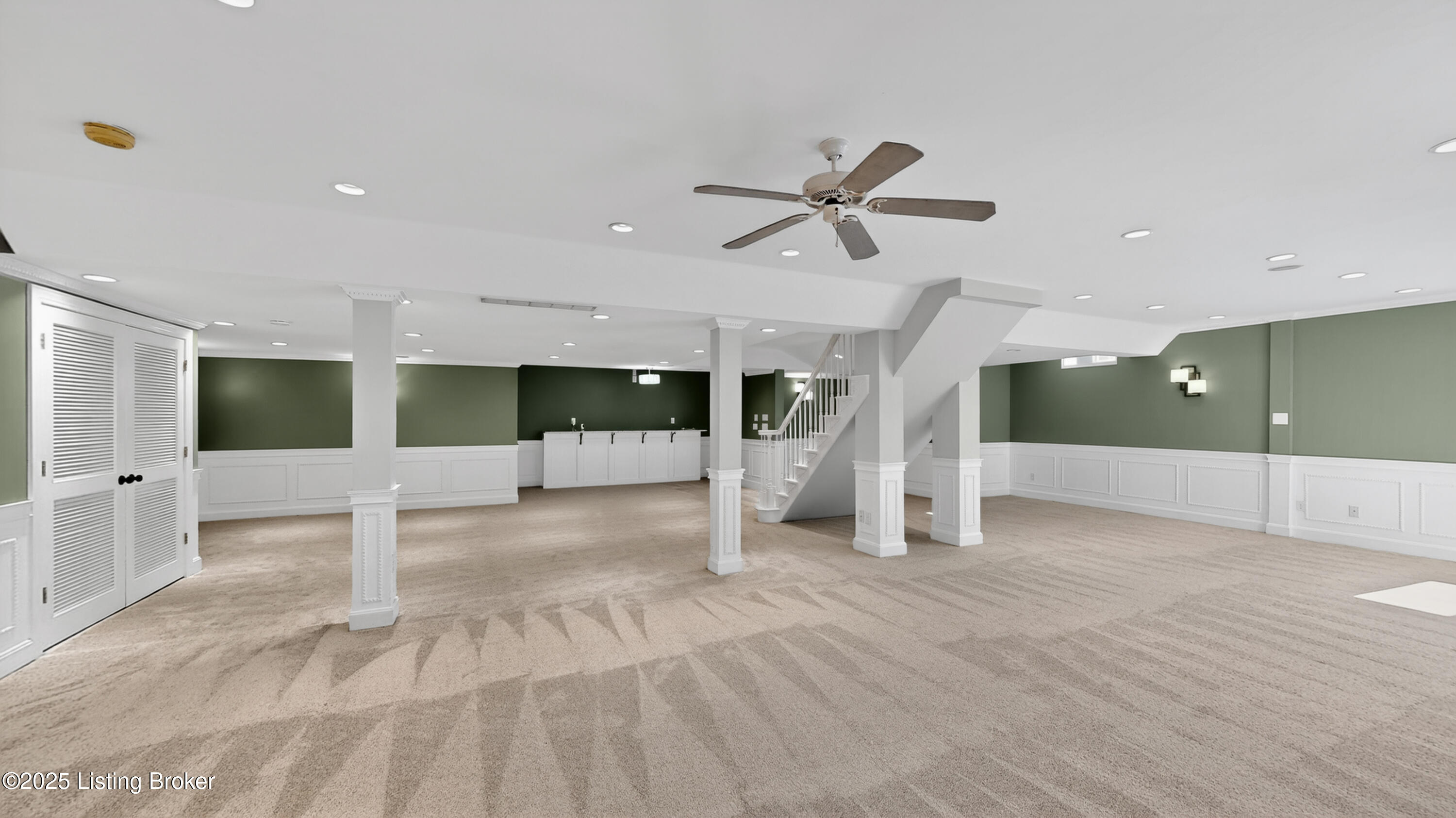 14400 Maple Ridge Pl
