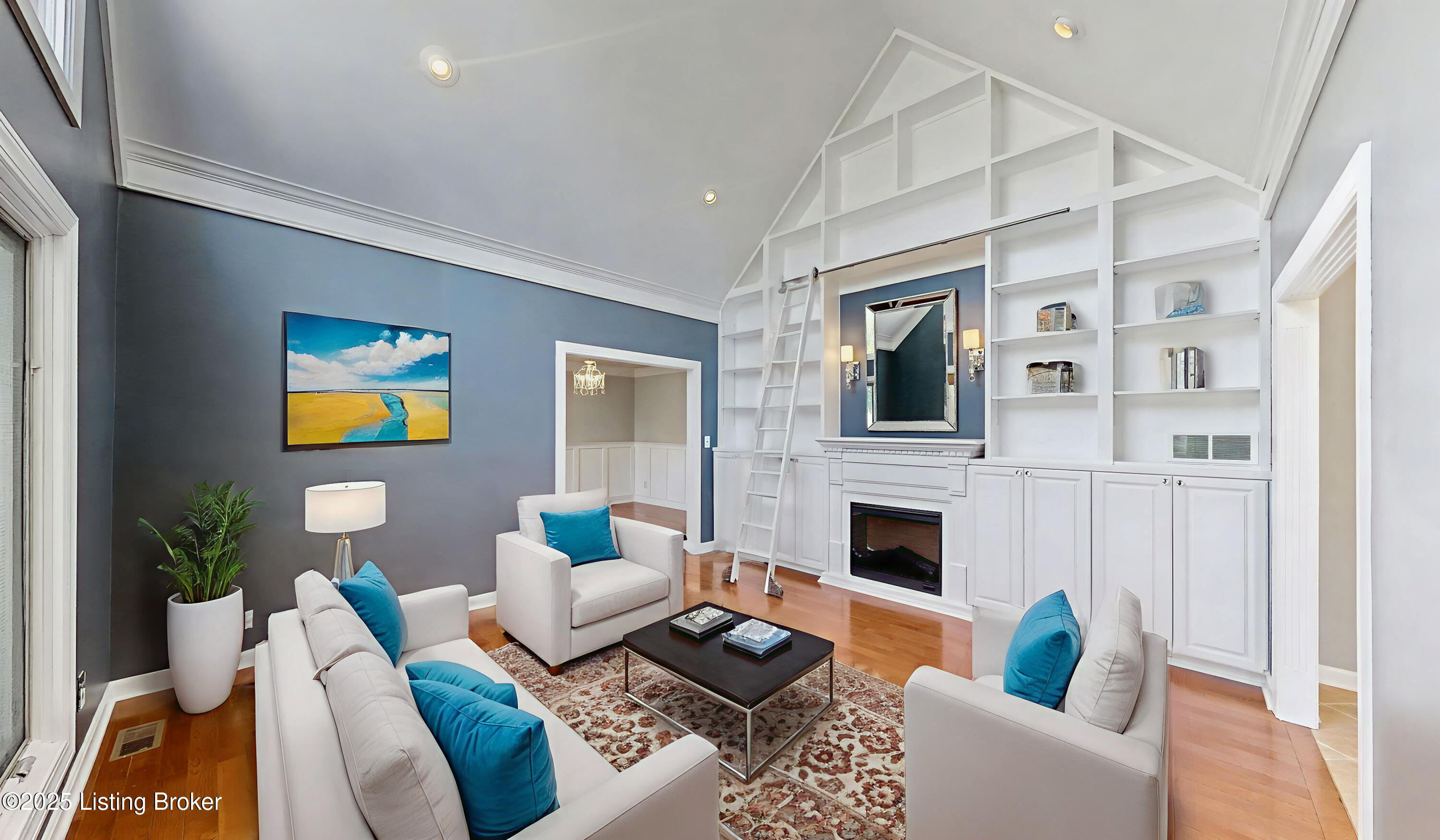 14400 Maple Ridge Pl