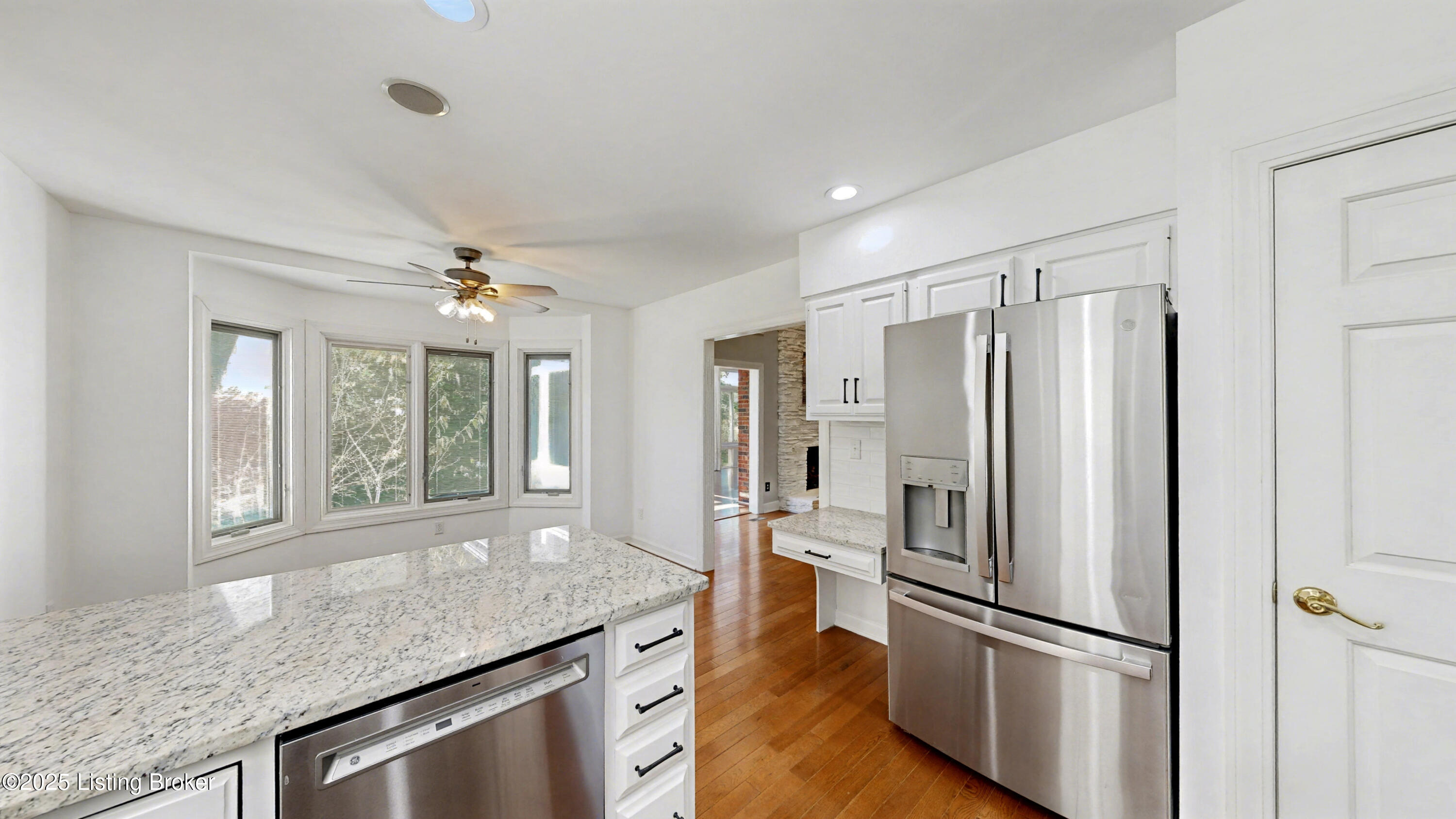 14400 Maple Ridge Pl