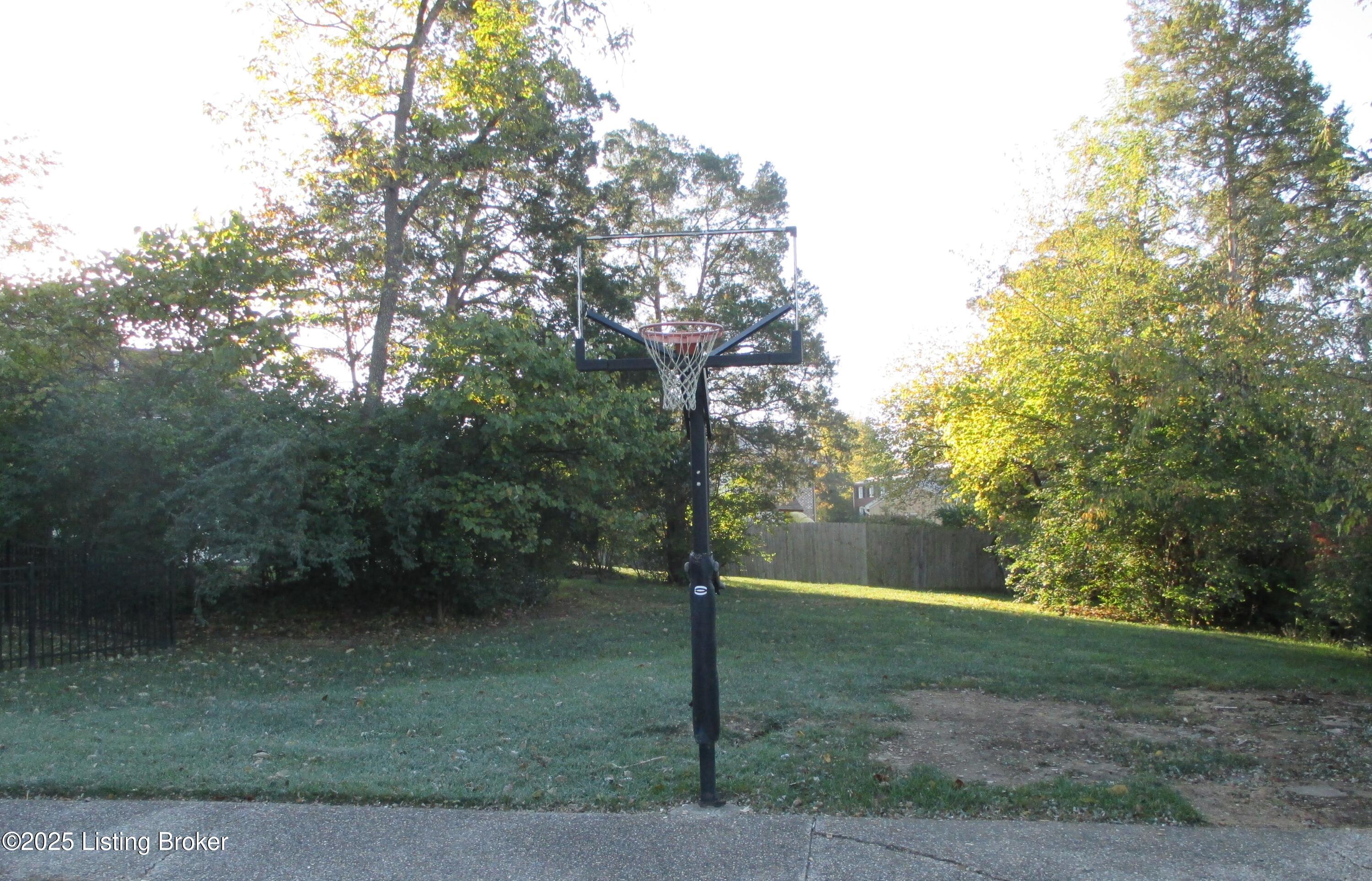 303 Bromwell Ct