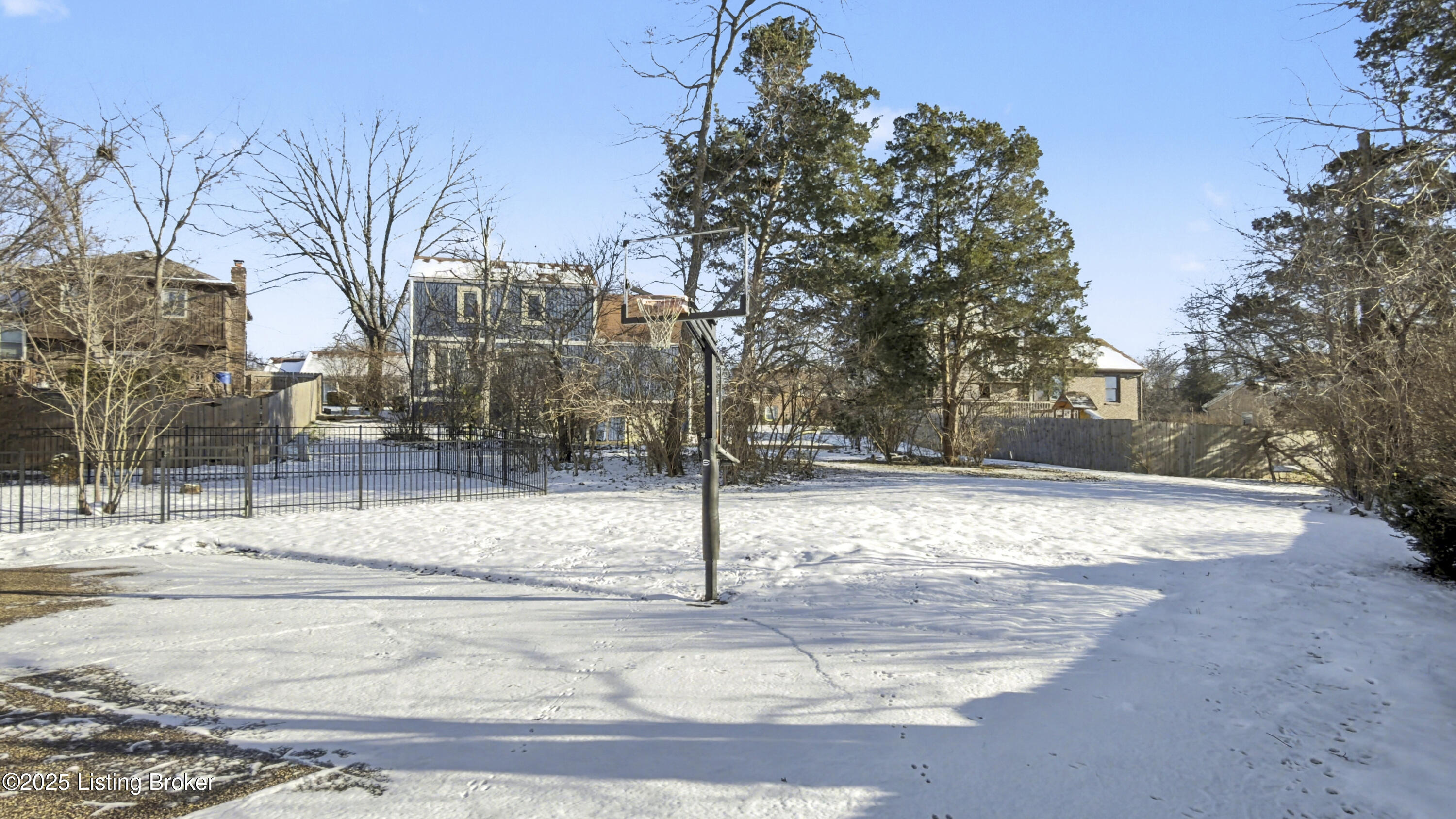 303 Bromwell Ct