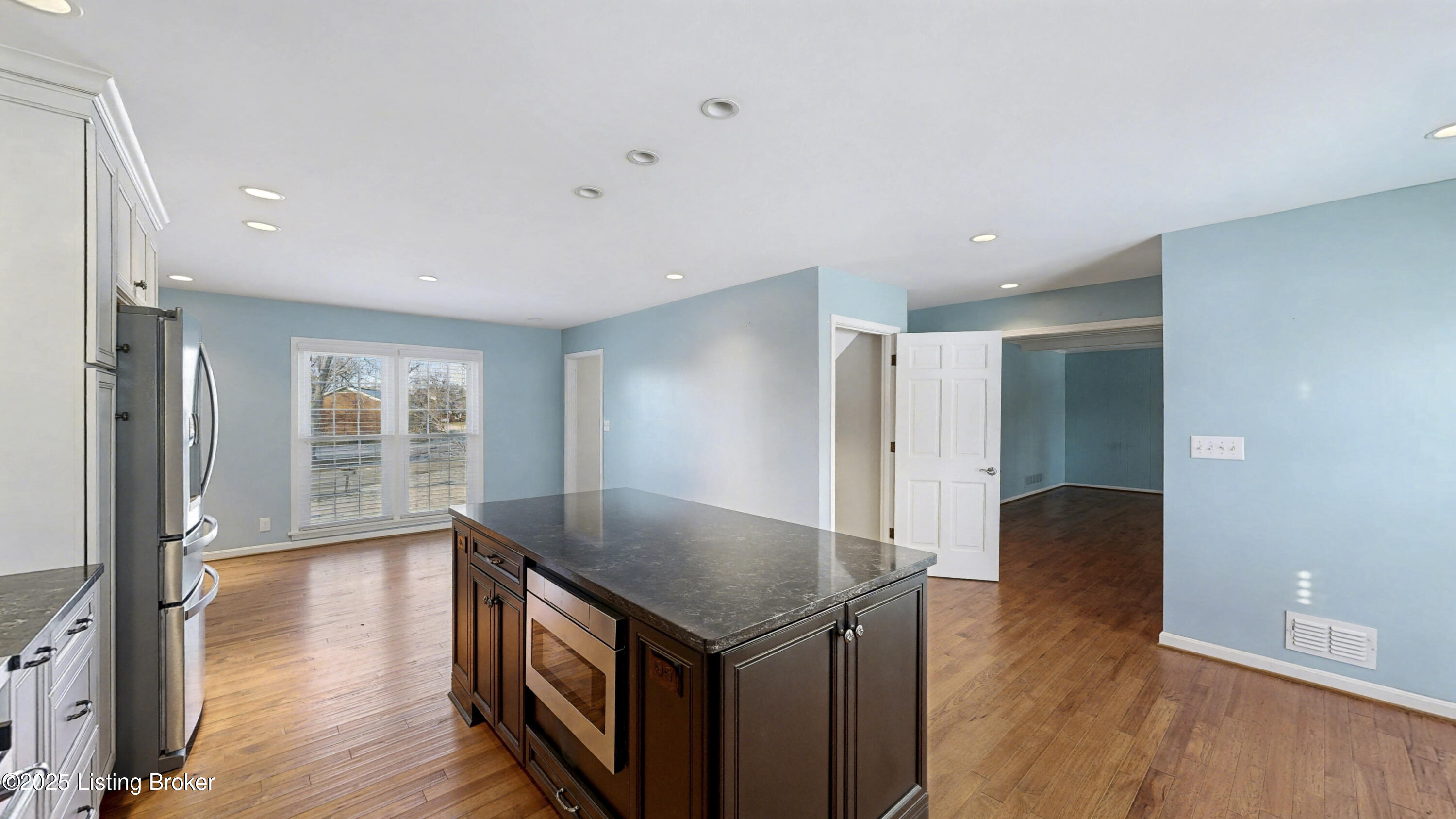 303 Bromwell Ct