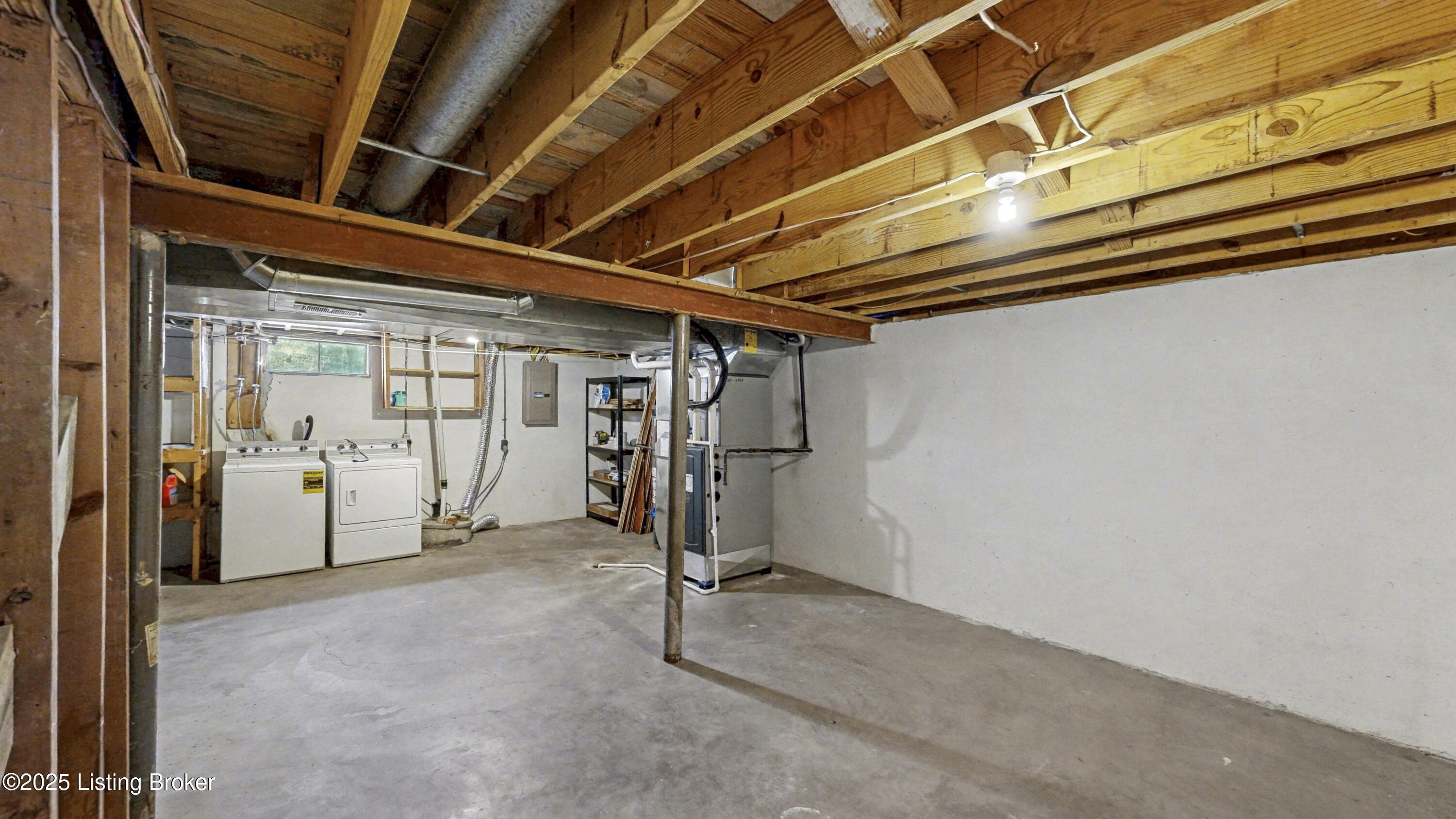 303 Bromwell Ct