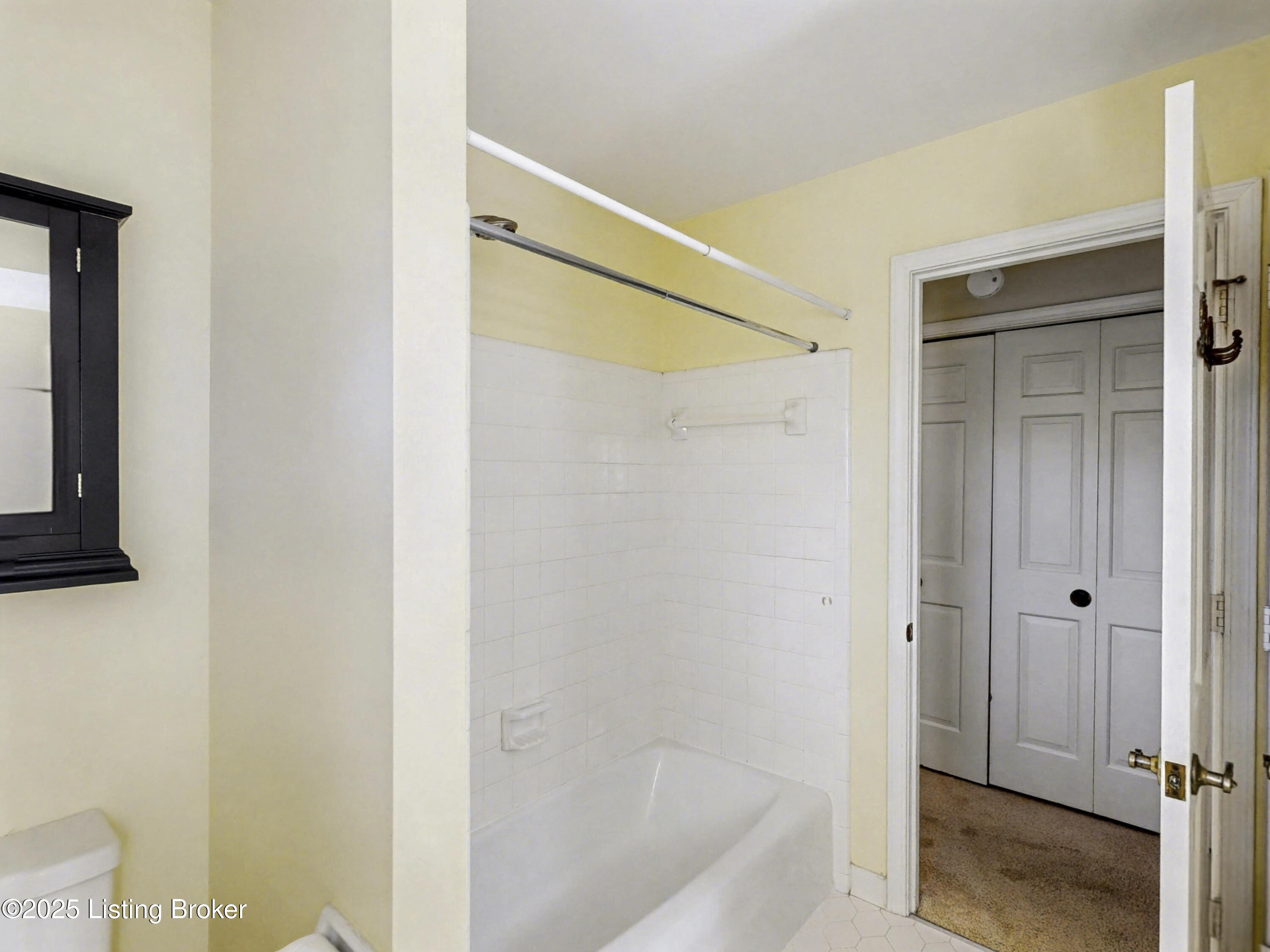 303 Bromwell Ct