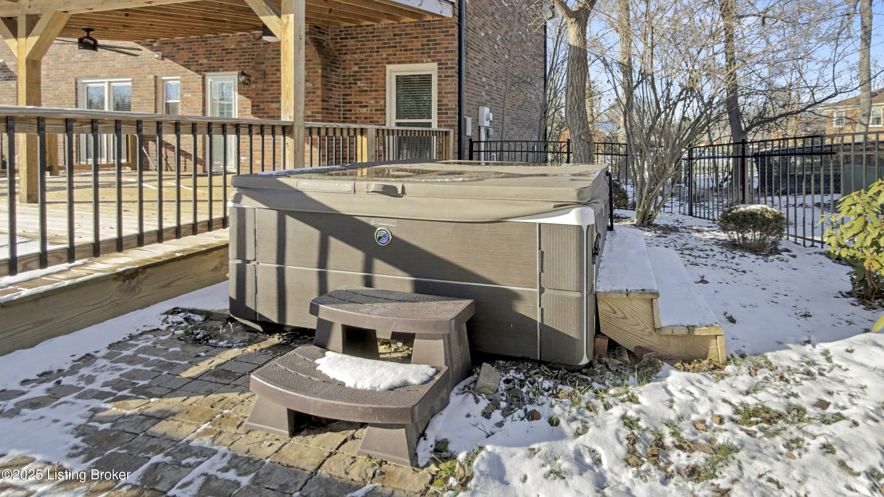 303 Bromwell Ct