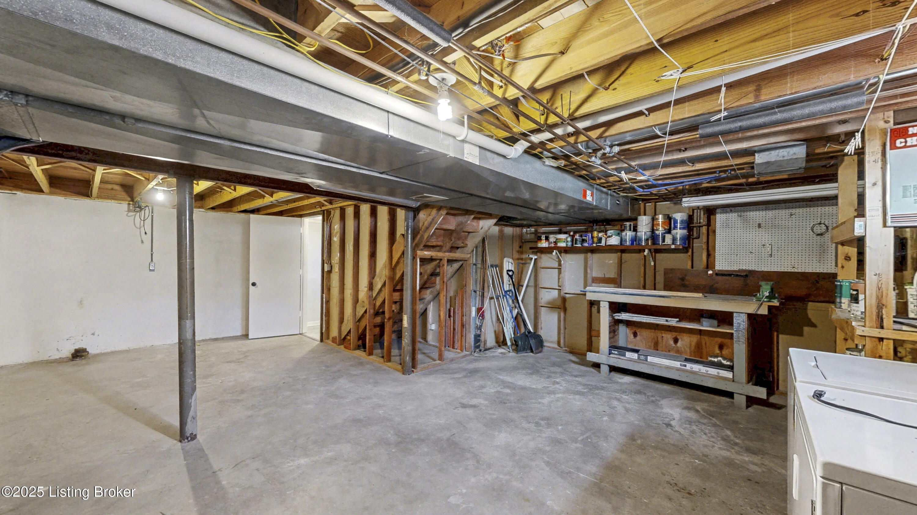 303 Bromwell Ct