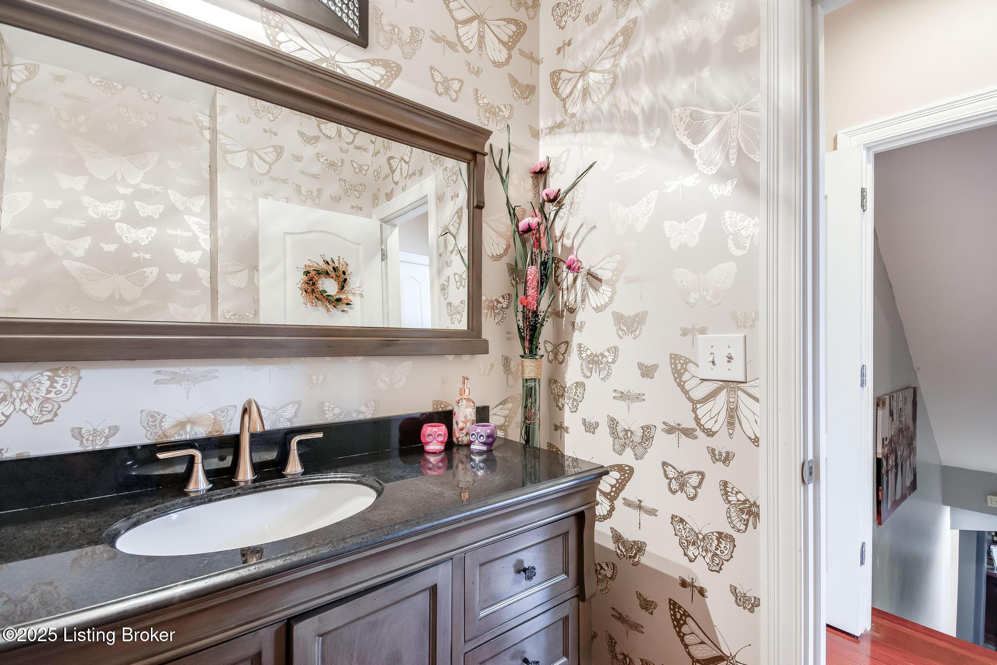 6319 Zurich Ct