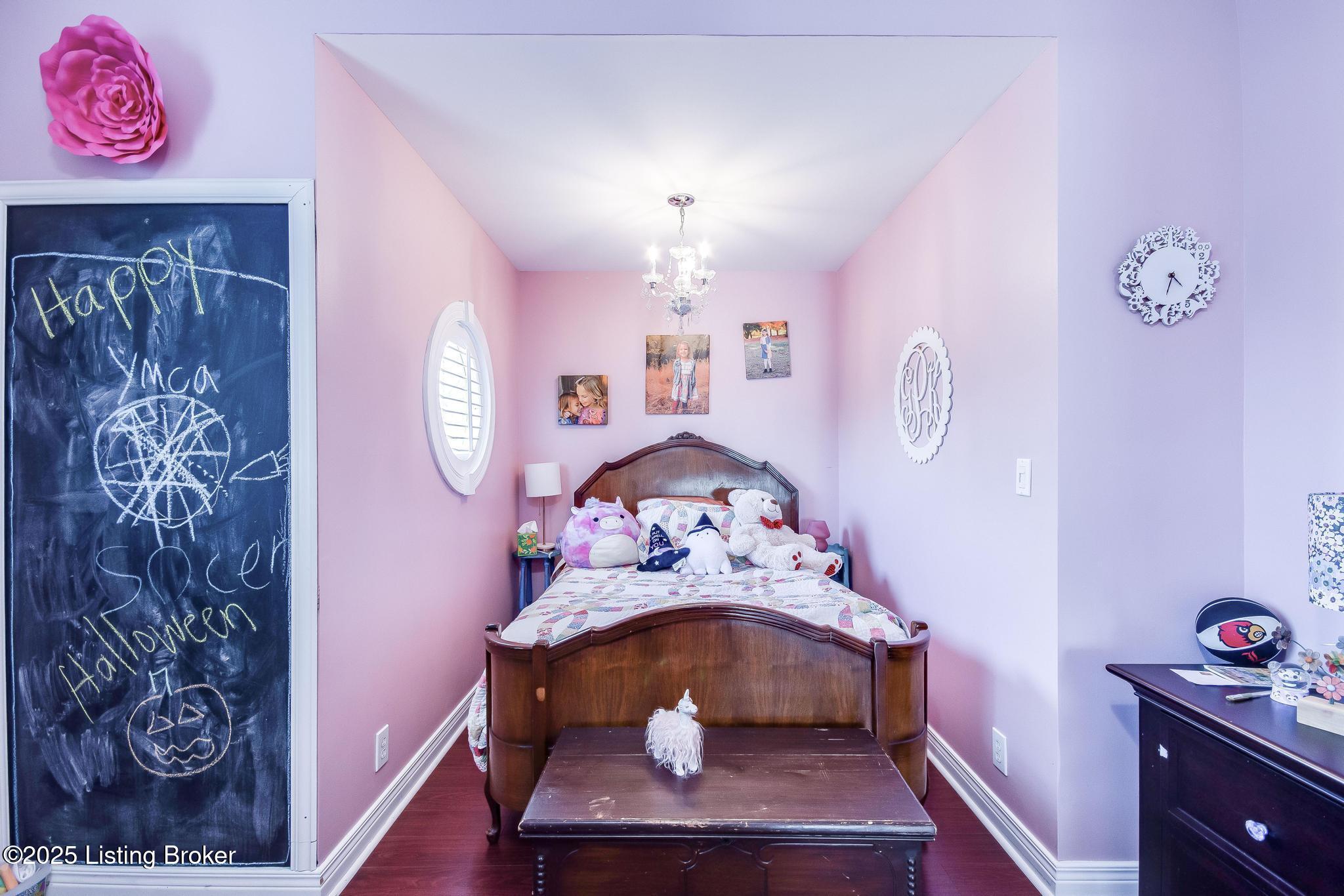 6319 Zurich Ct