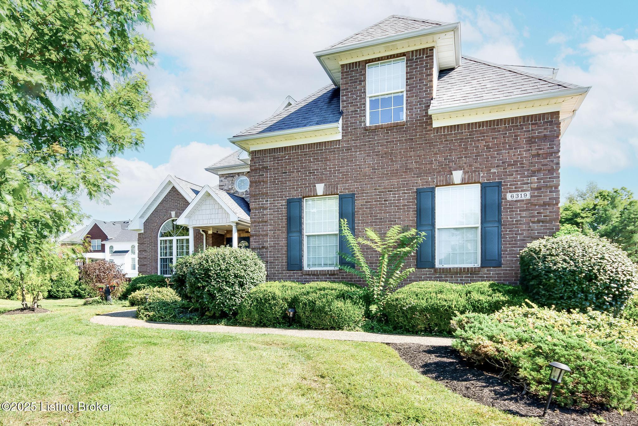 6319 Zurich Ct