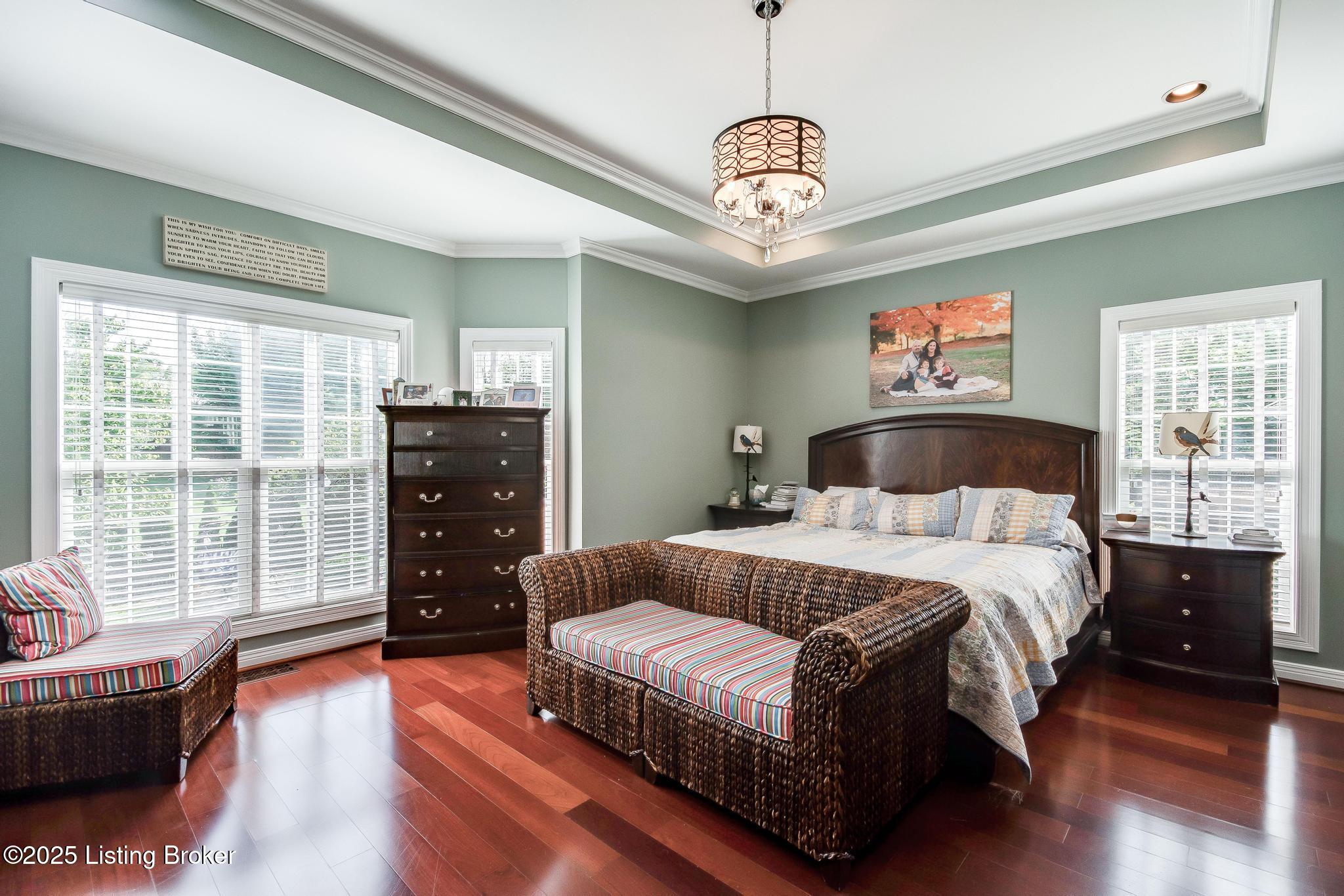 6319 Zurich Ct