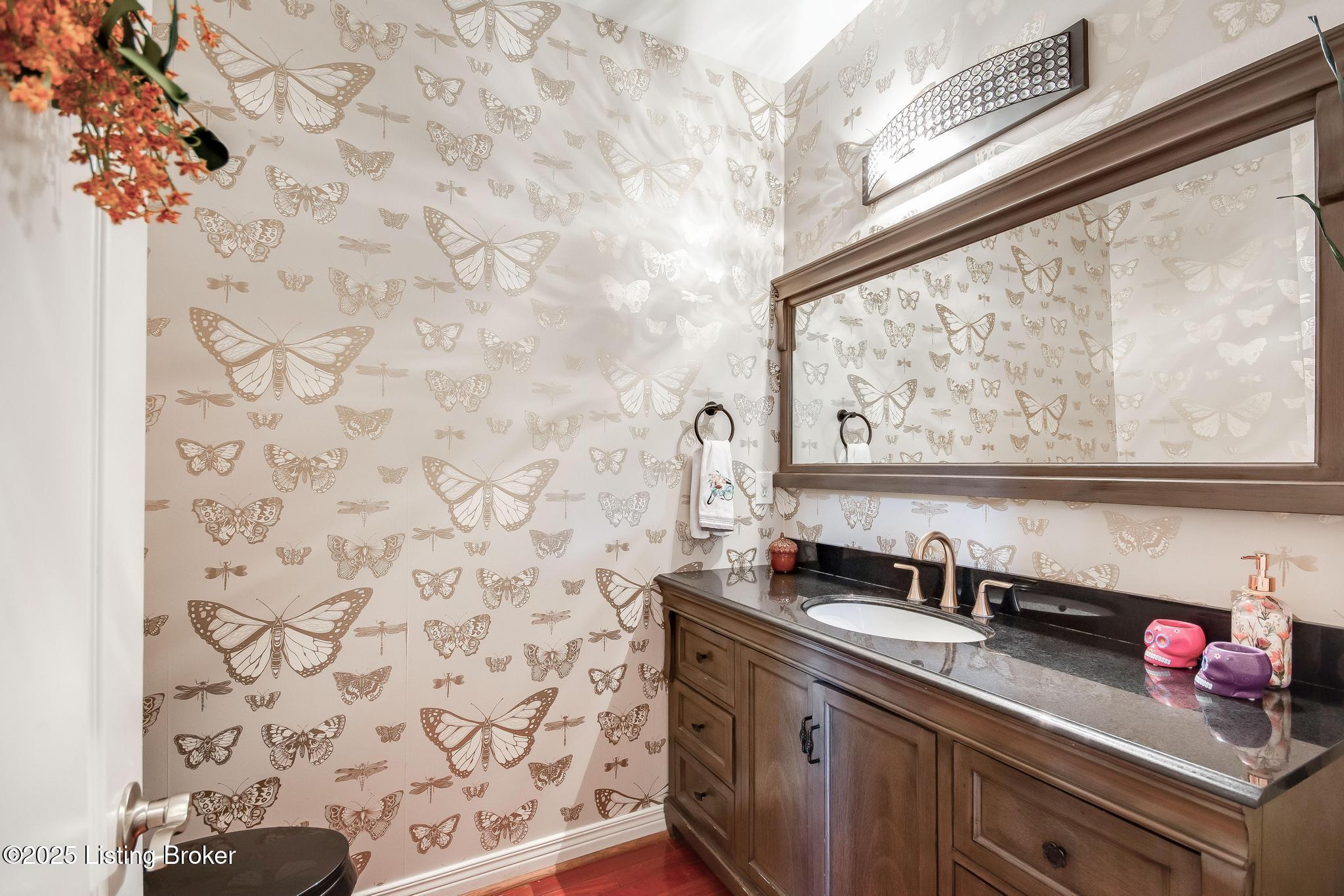 6319 Zurich Ct