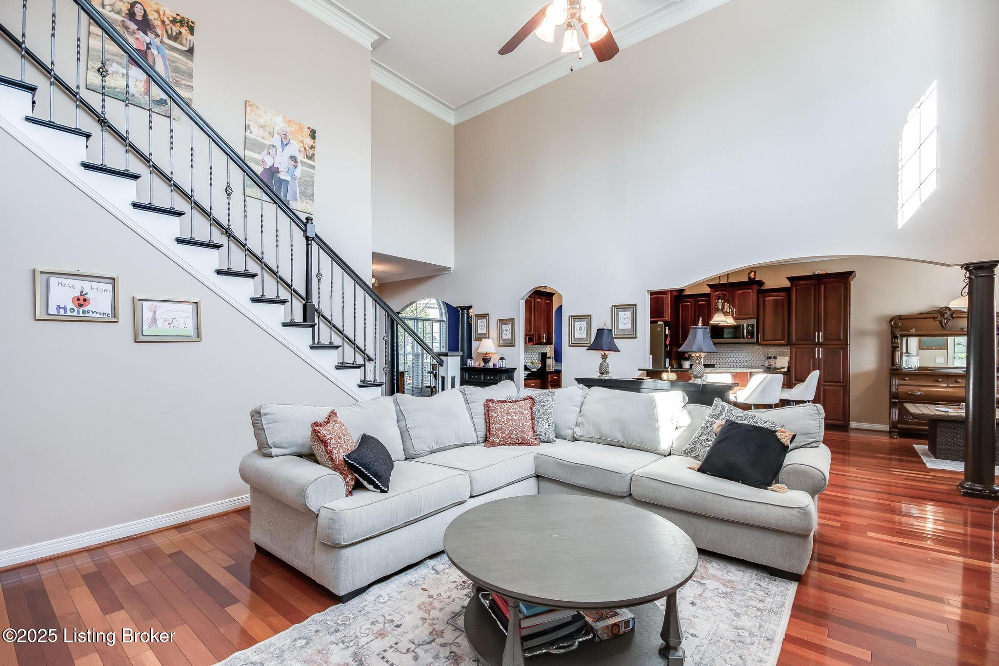 6319 Zurich Ct