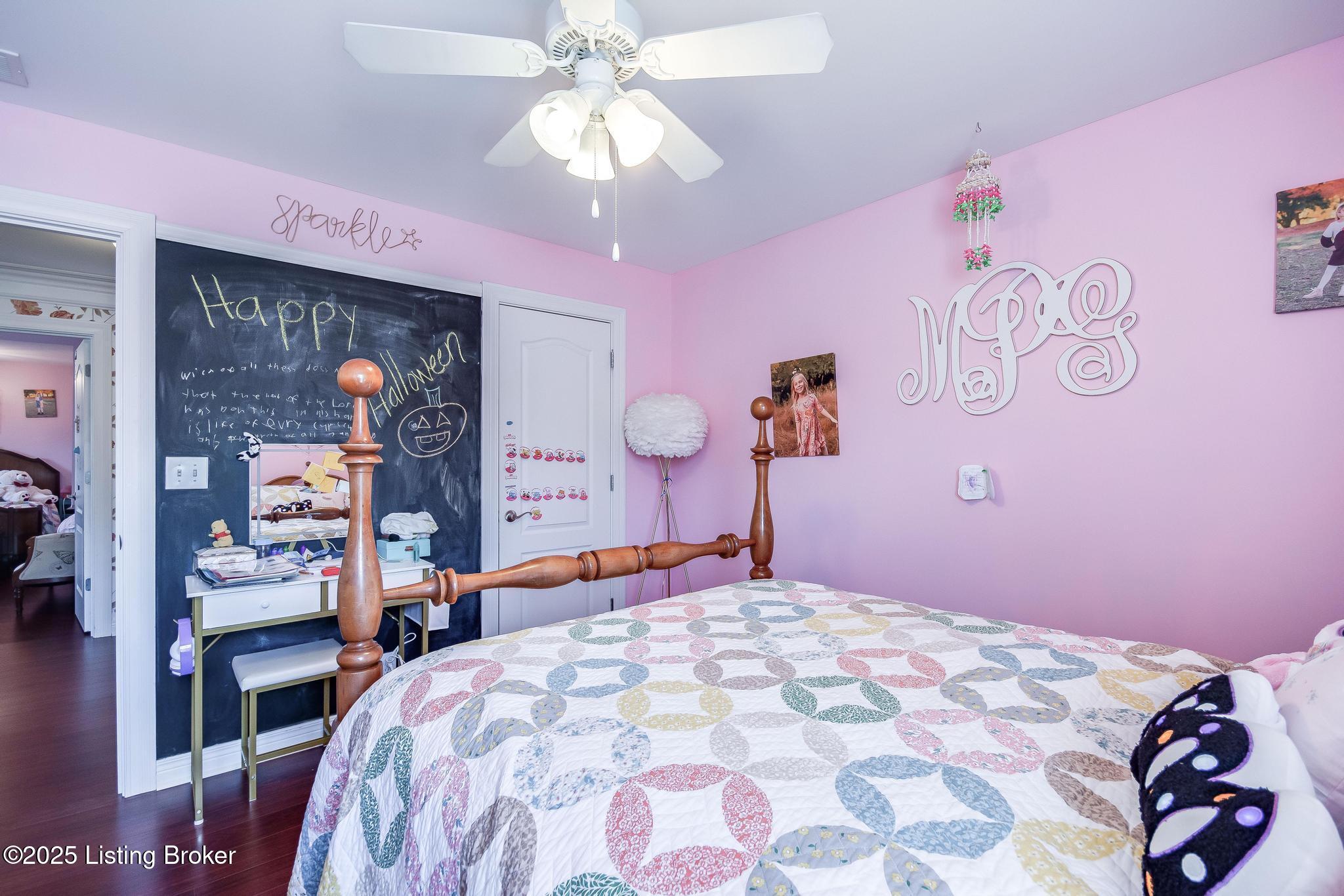 6319 Zurich Ct
