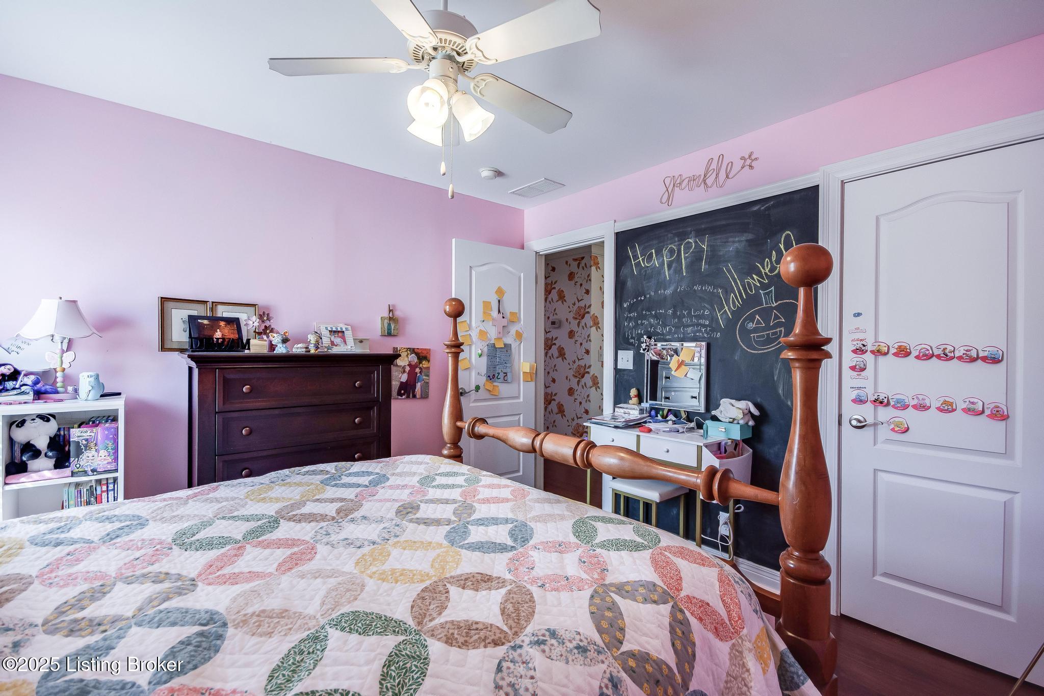 6319 Zurich Ct