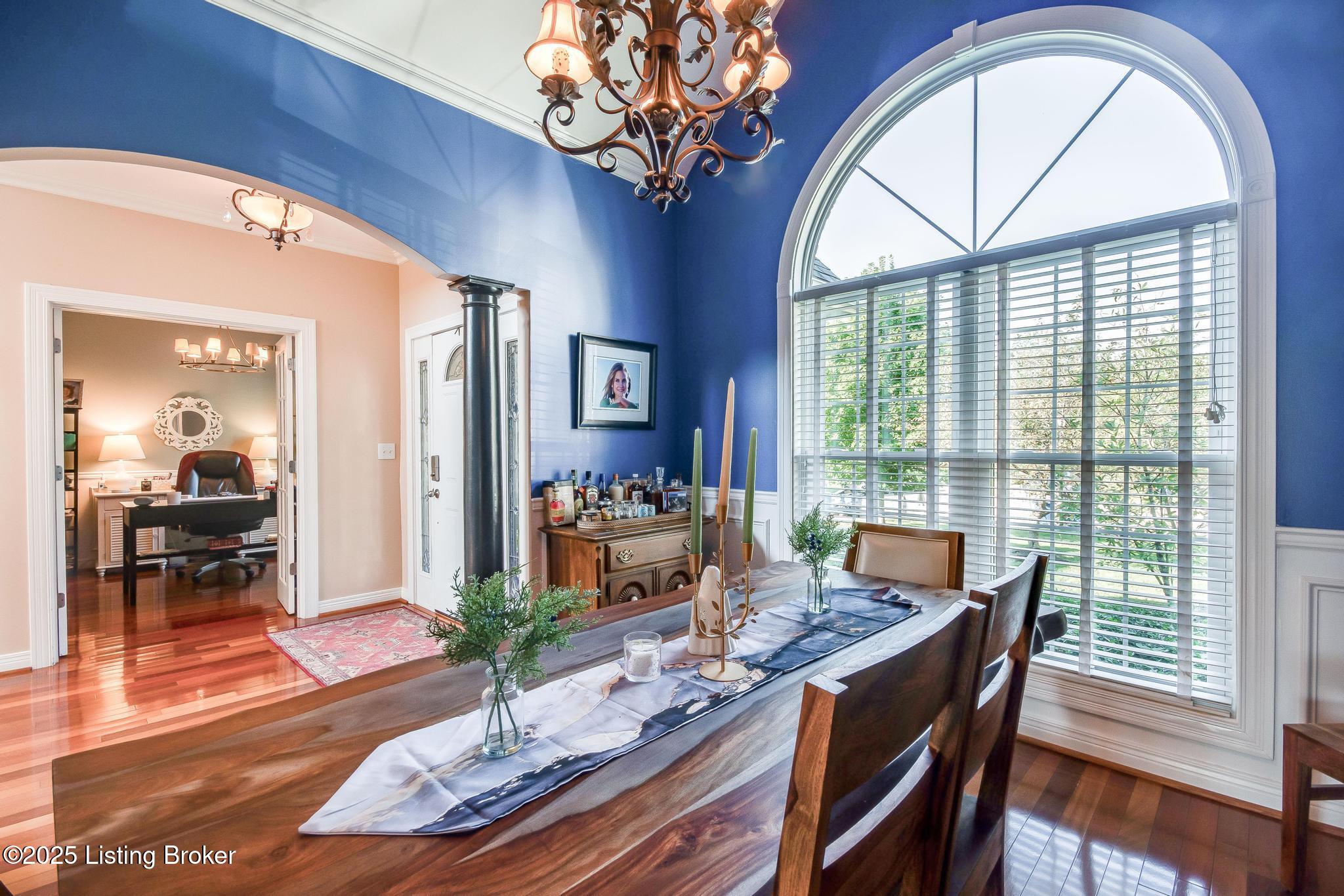 6319 Zurich Ct
