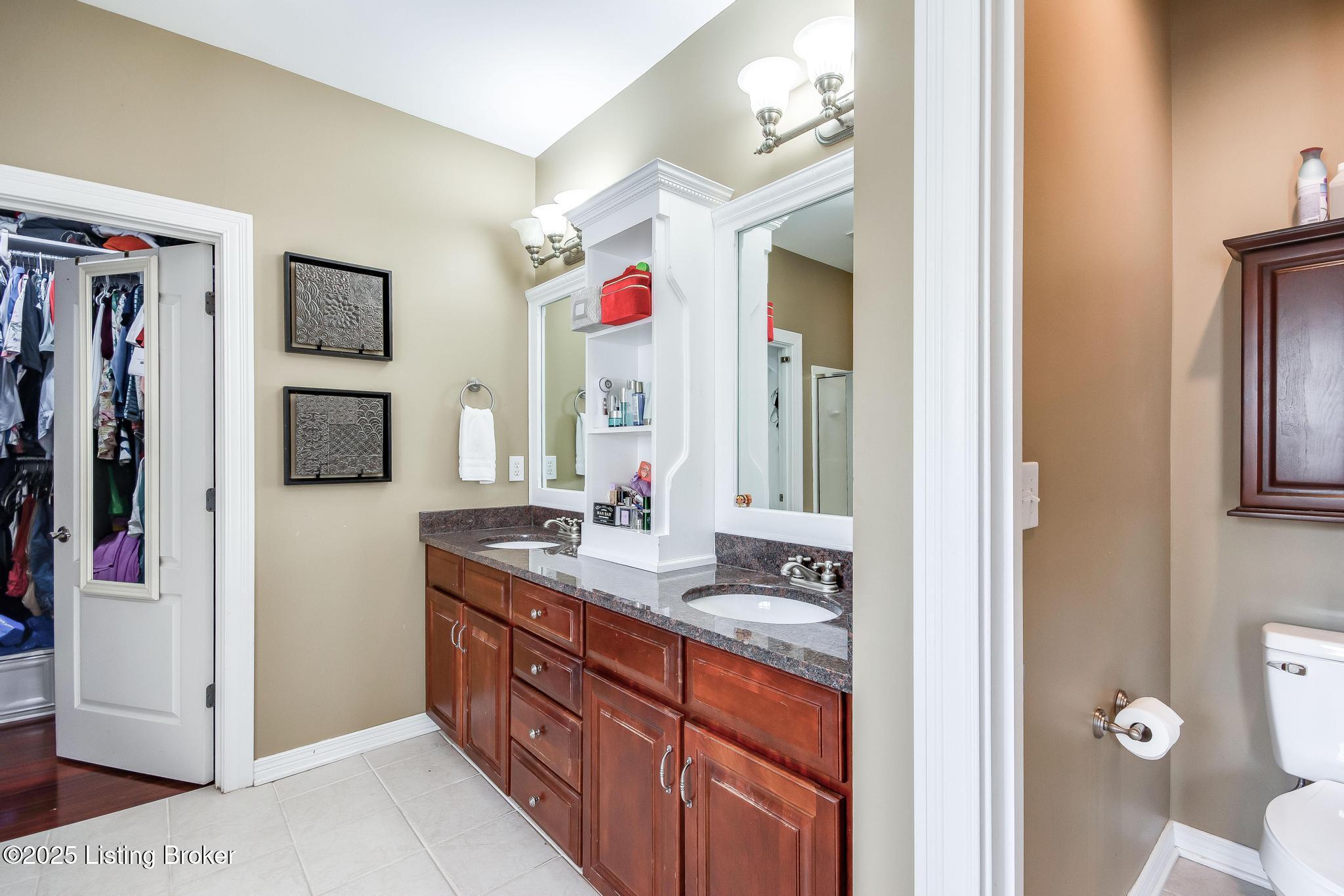 6319 Zurich Ct