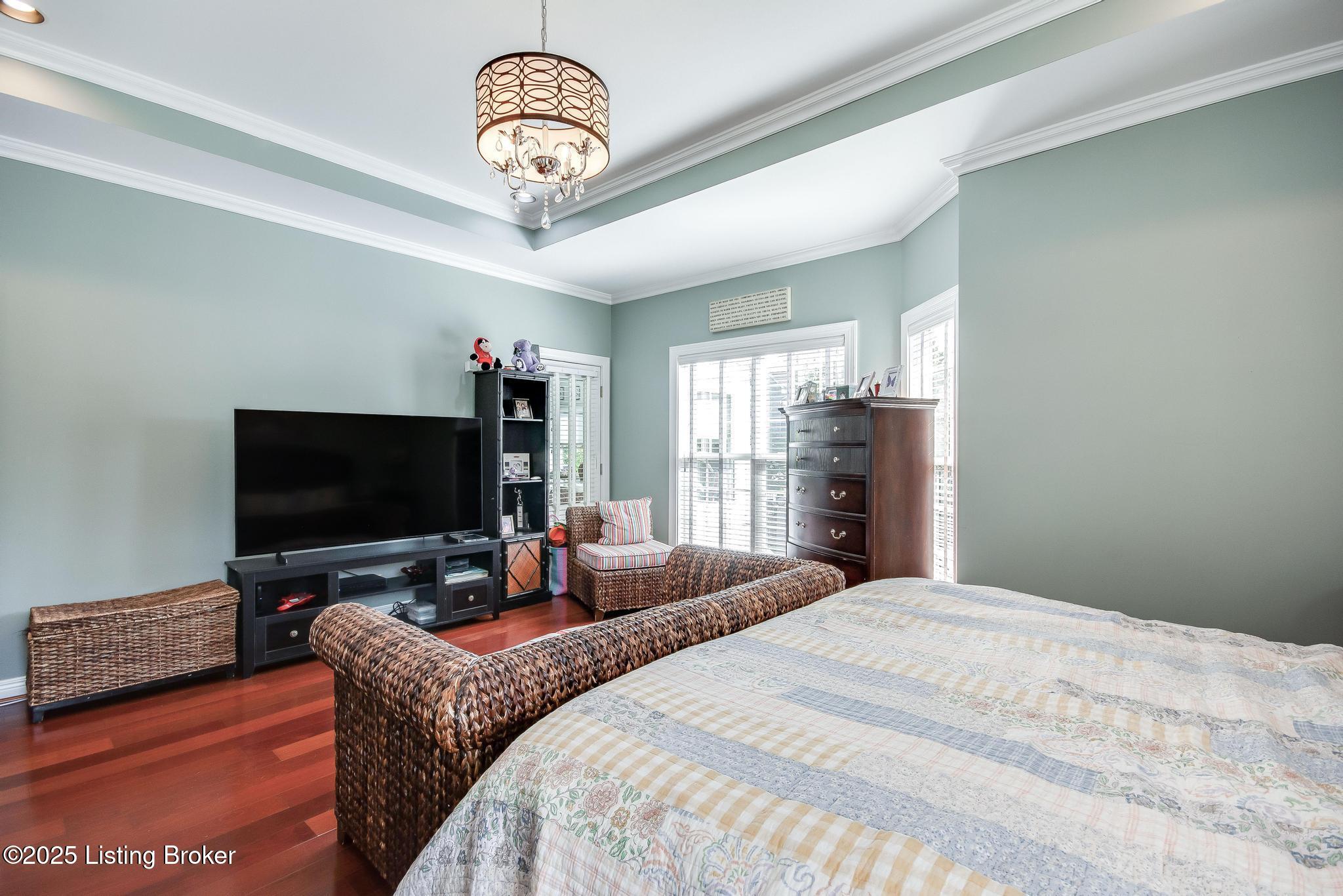 6319 Zurich Ct
