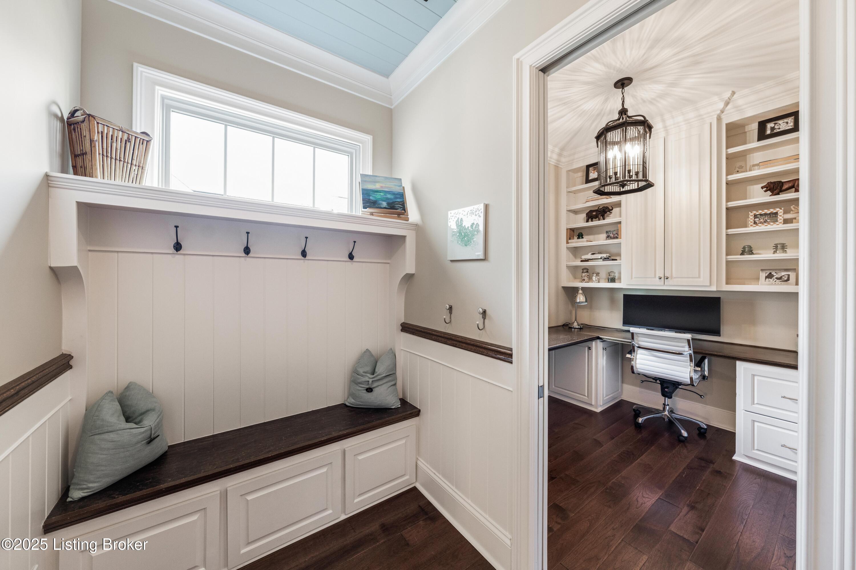 8904 Coltsfoot Trace