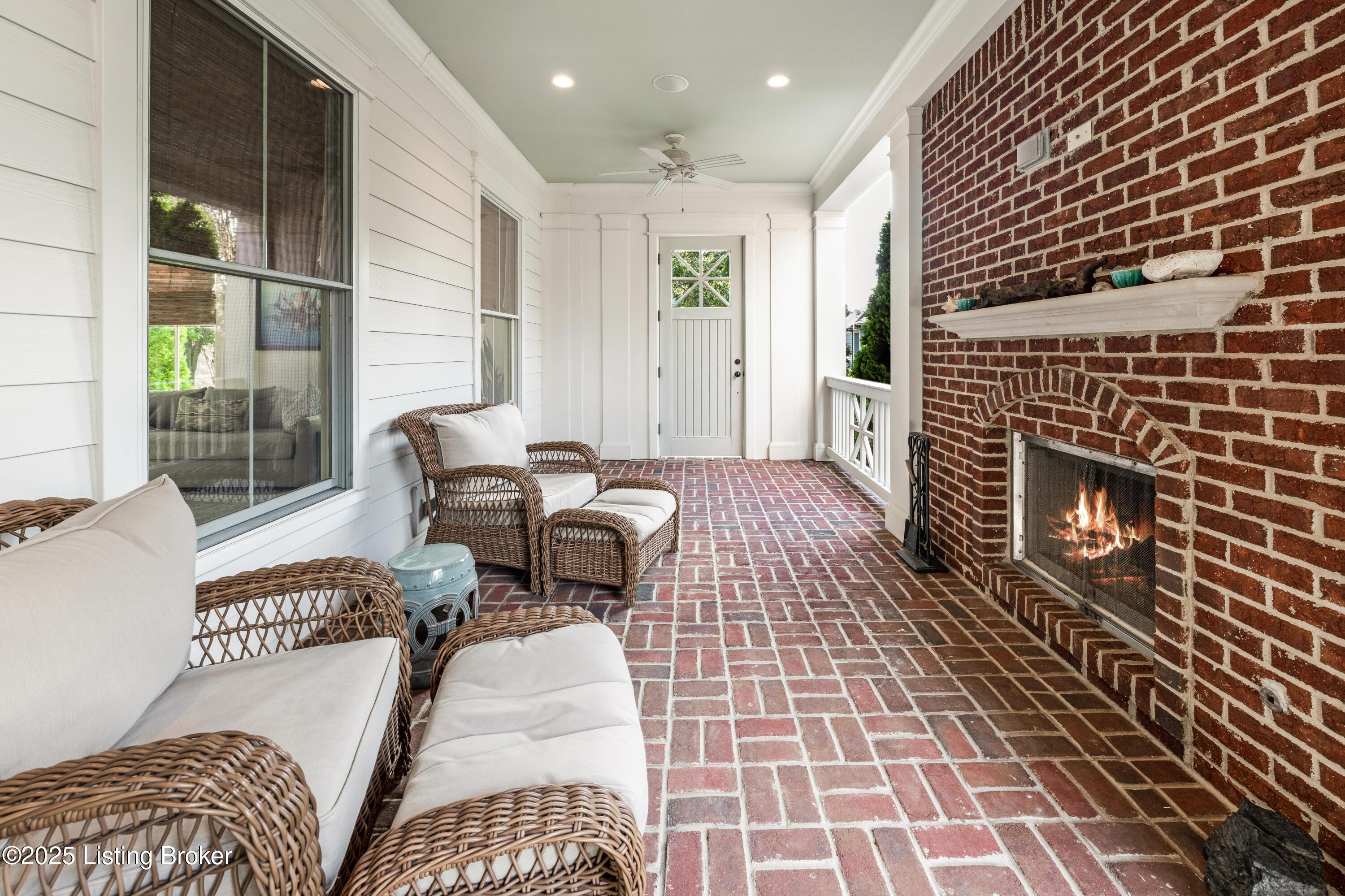 8904 Coltsfoot Trace