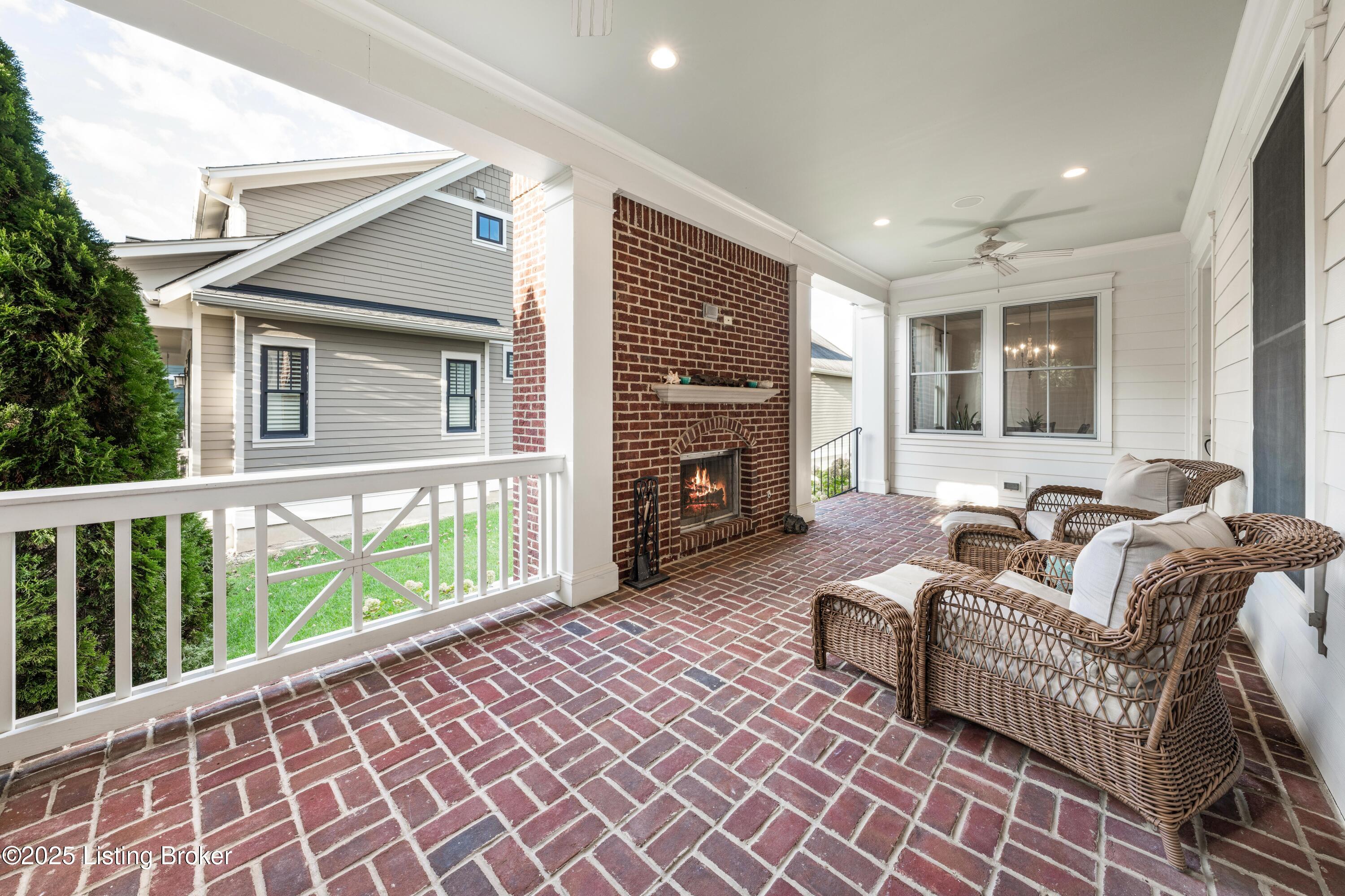 8904 Coltsfoot Trace