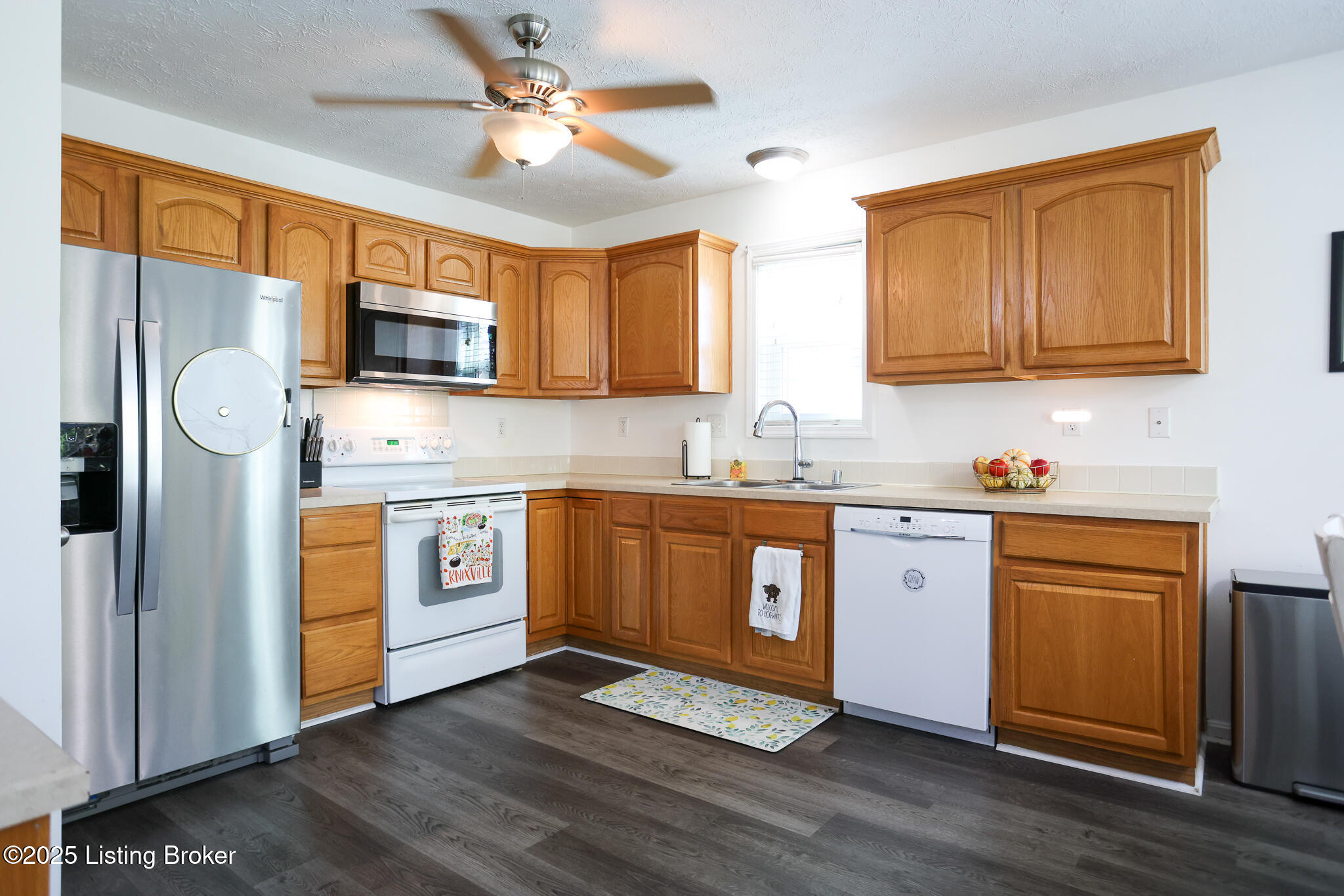 4703 Bay Cove Ct