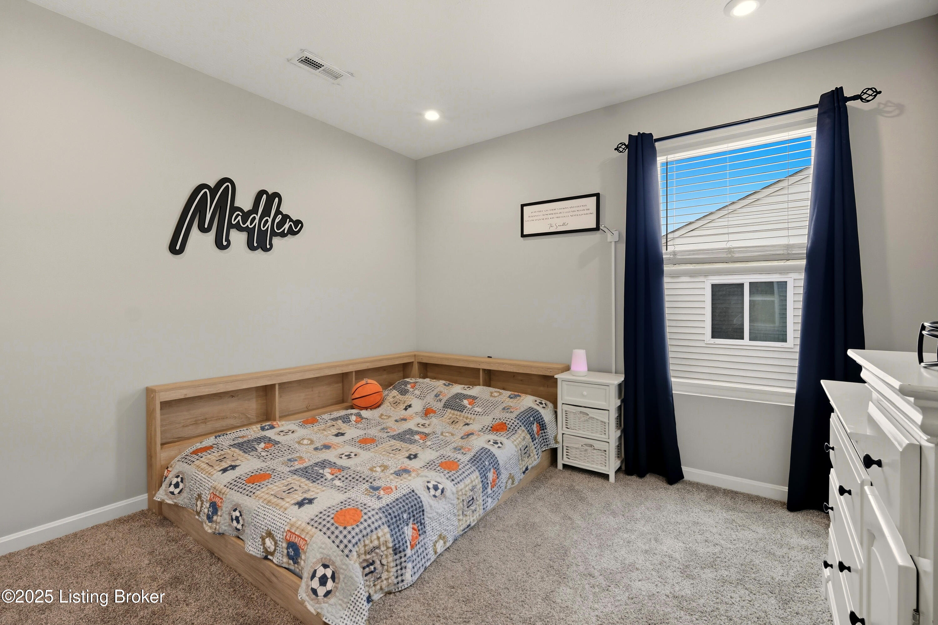 112 Peregrine Rd