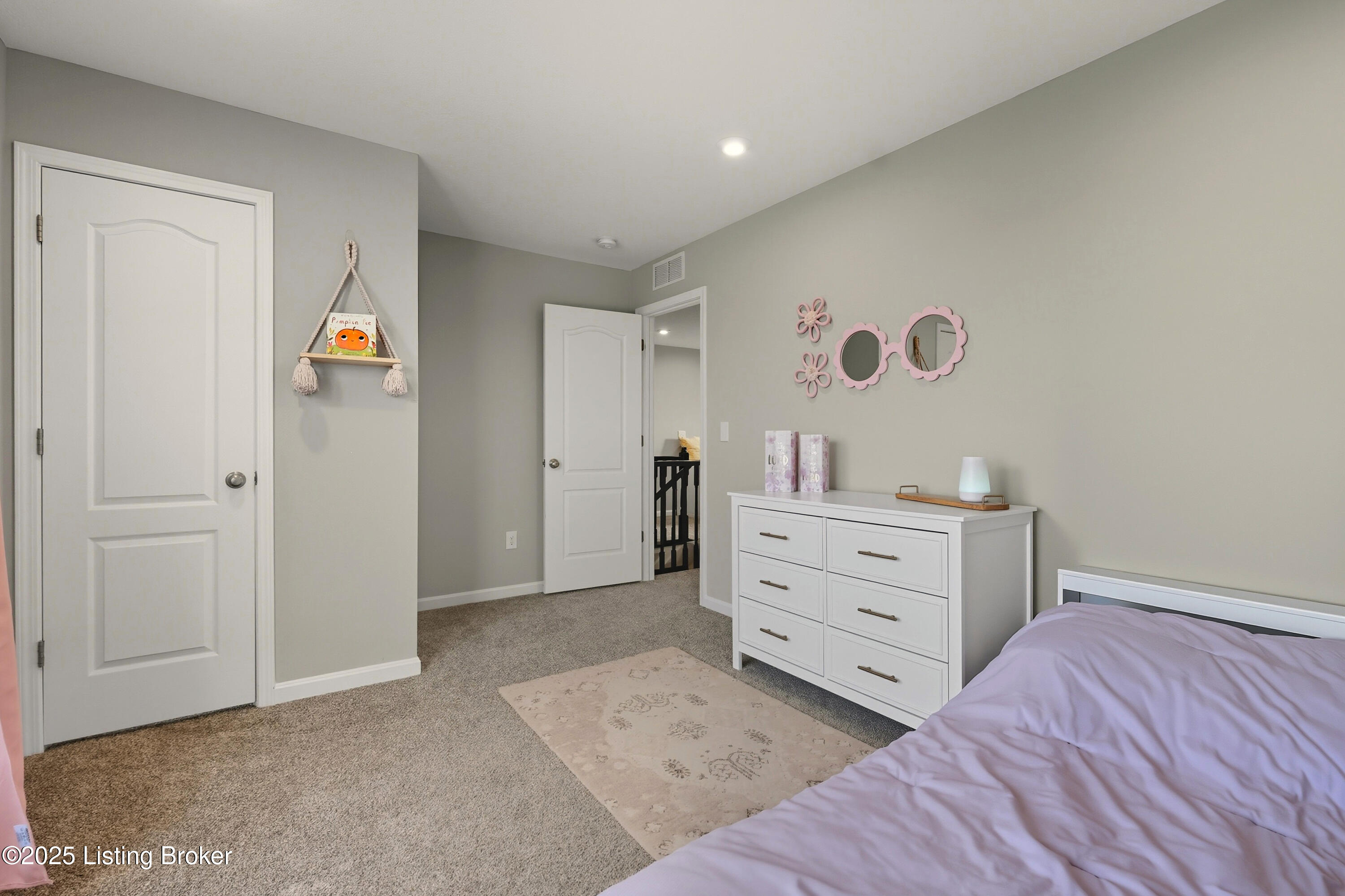 112 Peregrine Rd