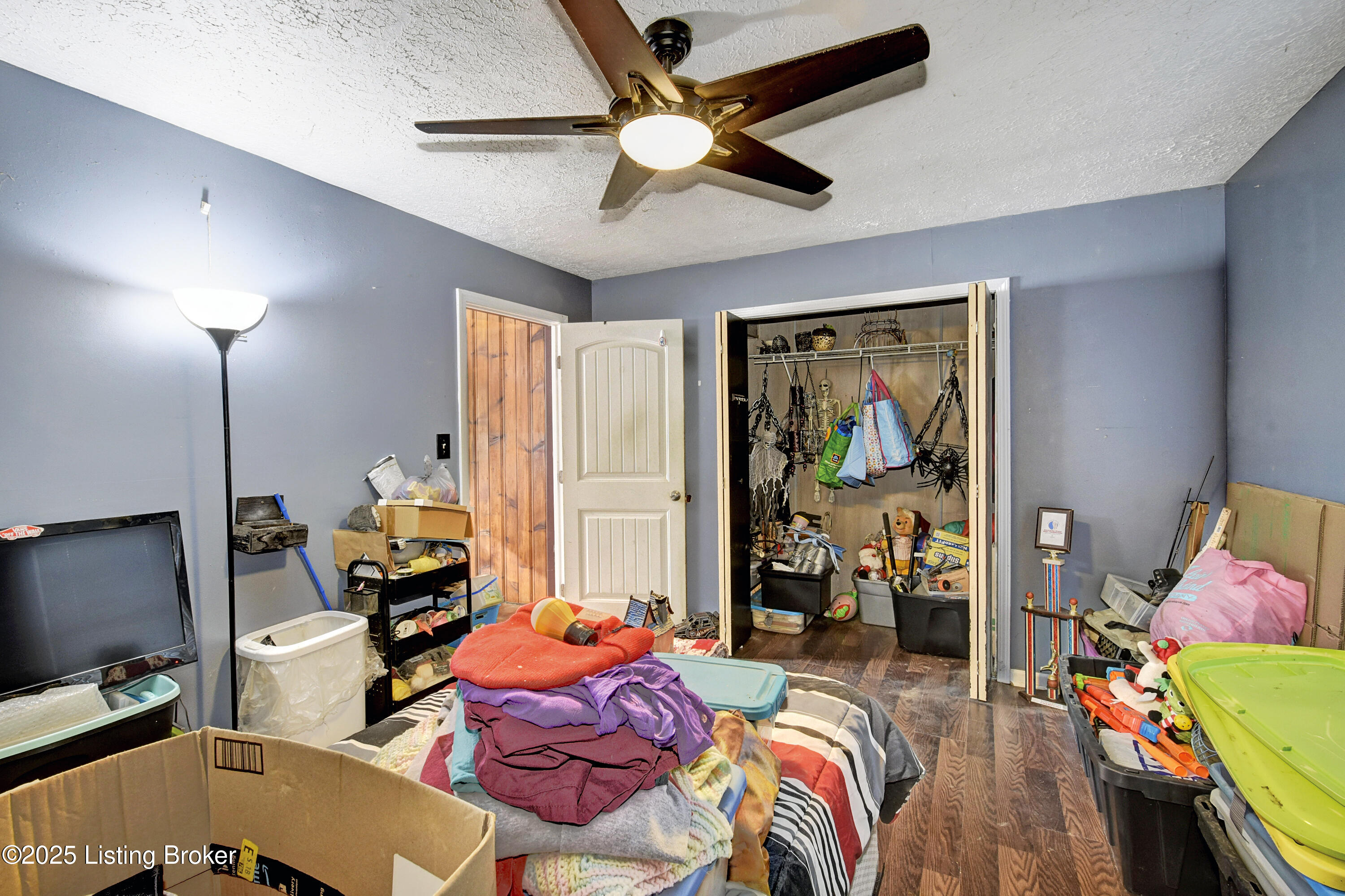 1127 Lillian Ave