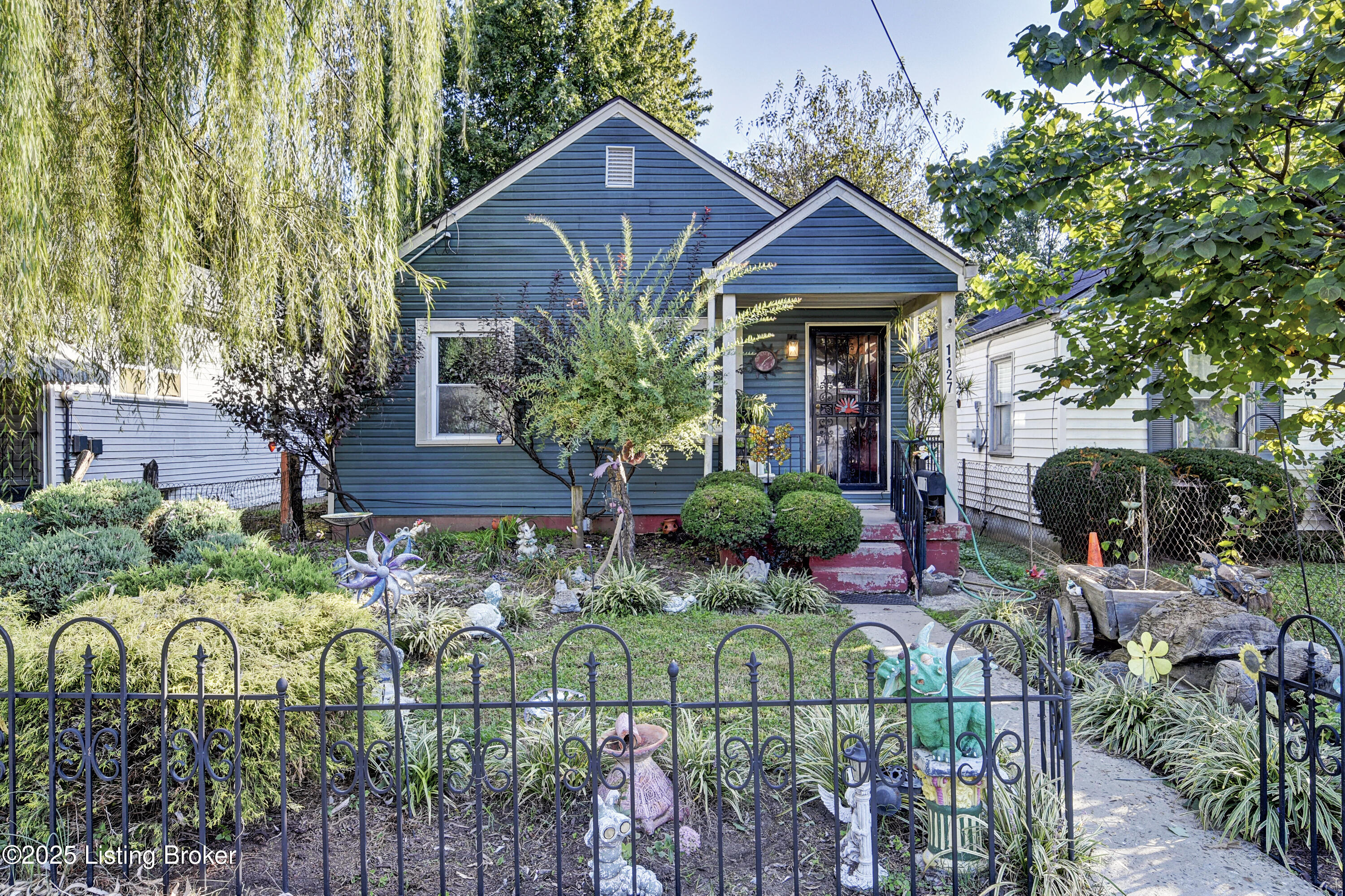 1127 Lillian Ave