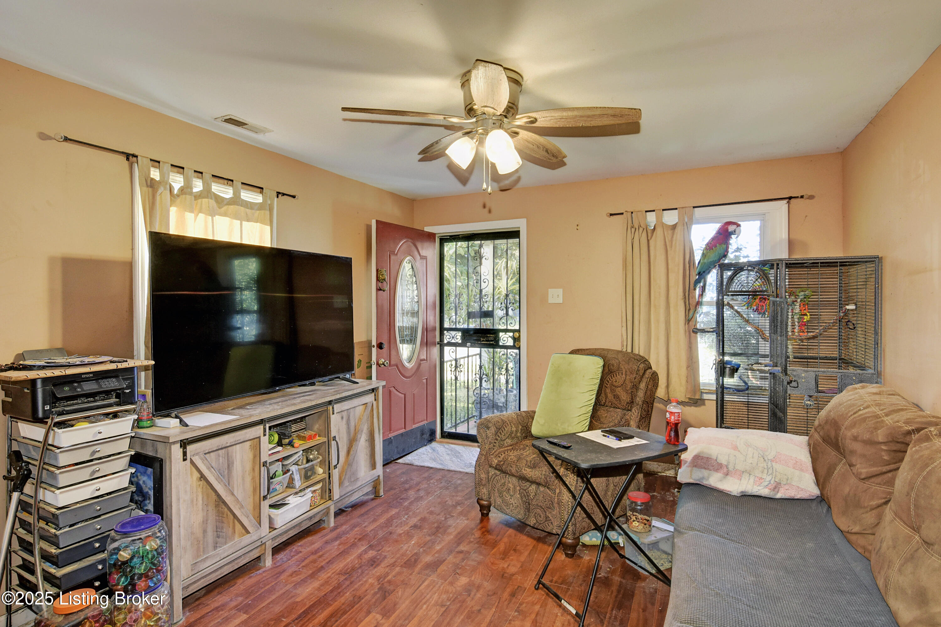 1127 Lillian Ave