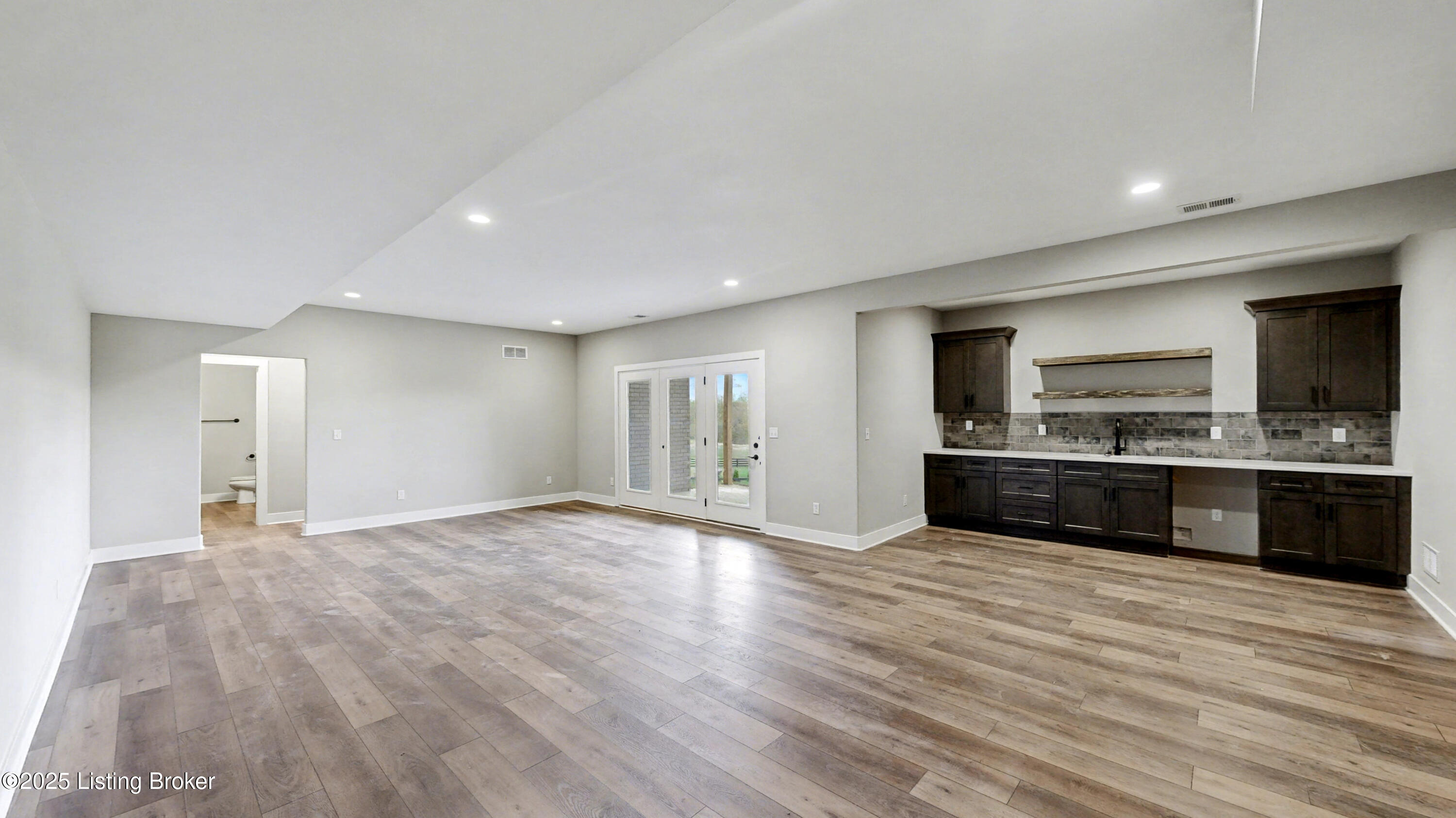 294 Dalton Dr