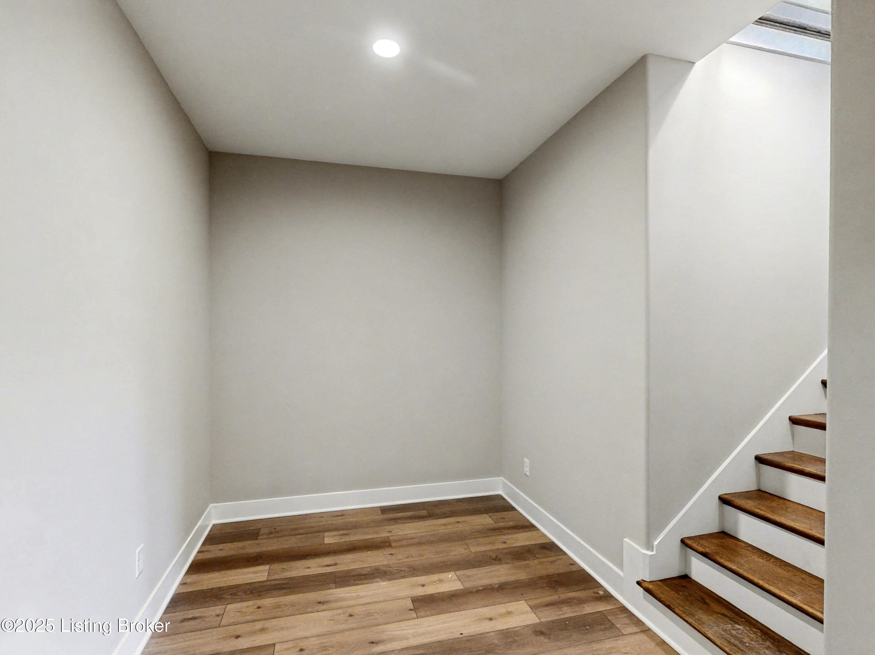 294 Dalton Dr